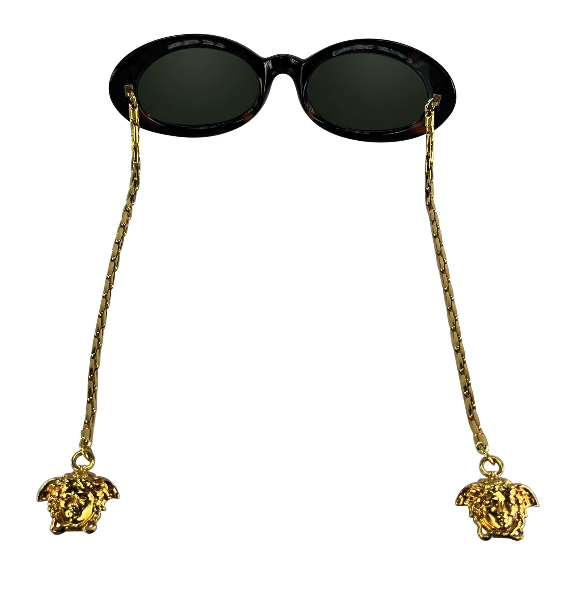 Women's 1996 Gianni Versace Faux Tortoise Shell Gold Chain Medusa Pendant Sunglasses For Sale