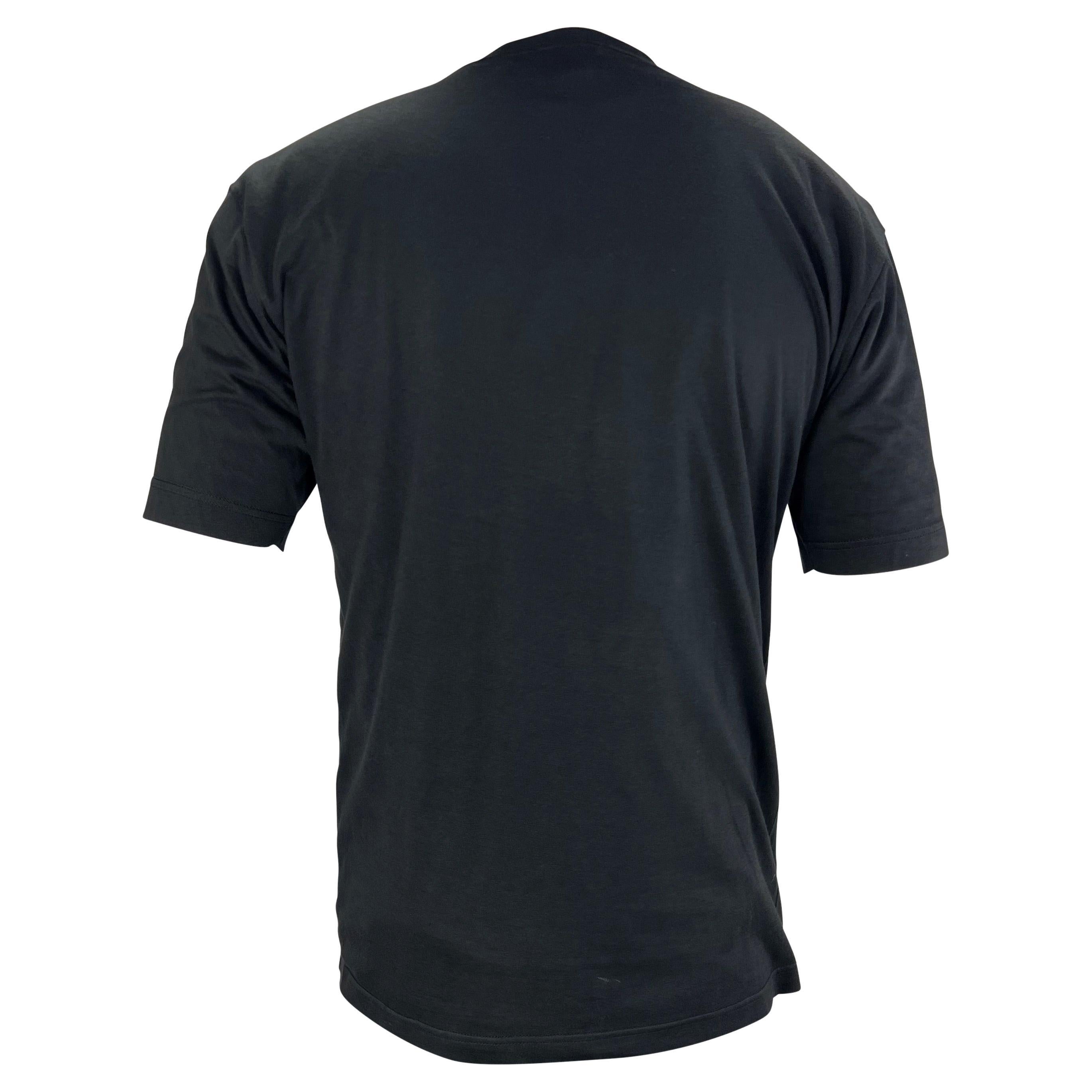 1996 Gucci by Tom Ford T-shirt en coton noir brodé du logo pour hommes Bon état - En vente à West Hollywood, CA