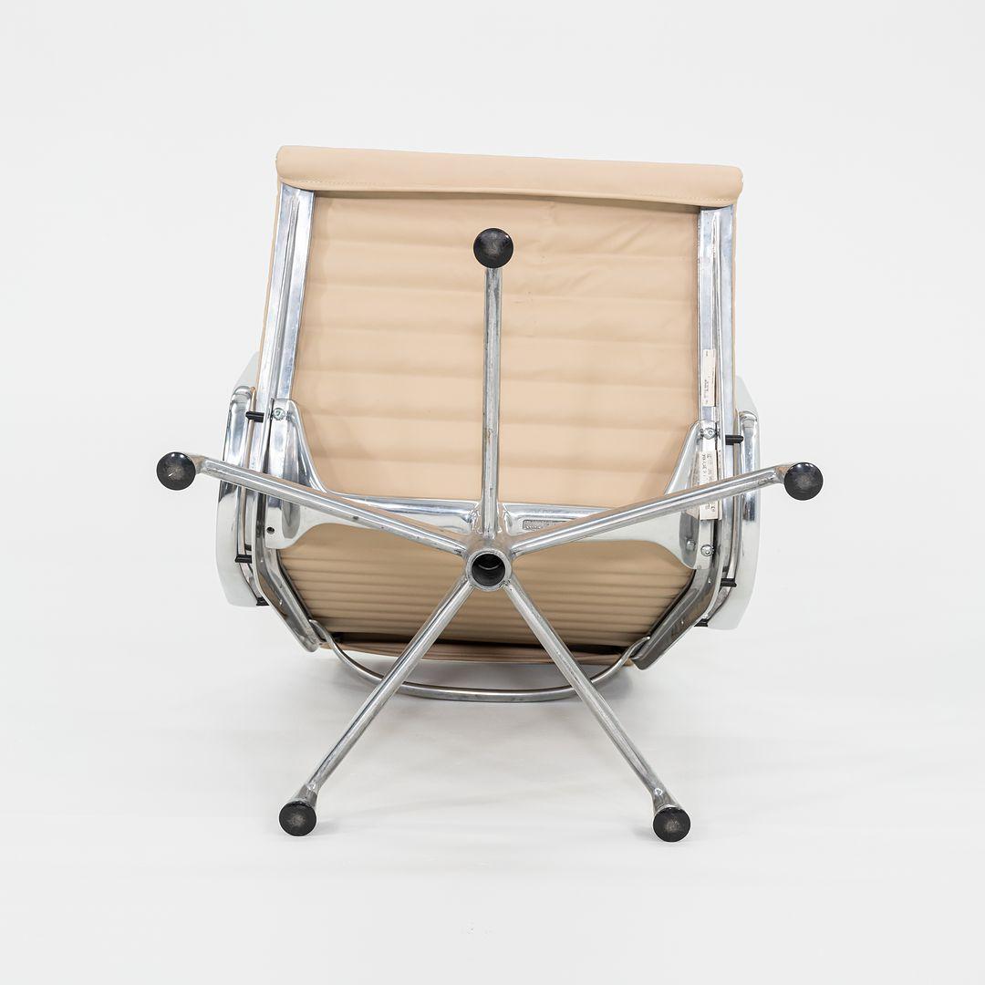 1996 Herman Miller Eames Aluminum Group Lounge Chair in Tan Leather Antler Base For Sale 2