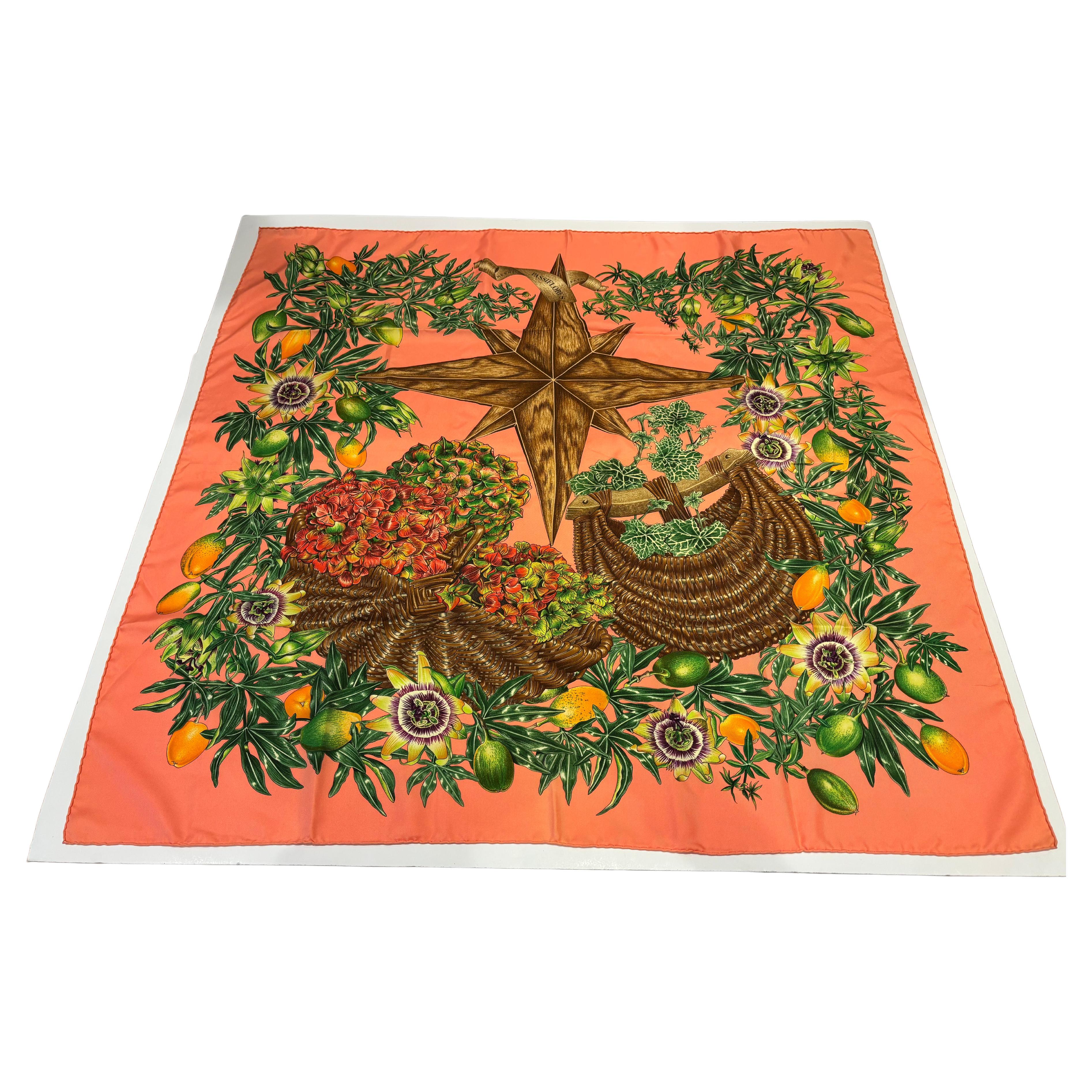1996 Pañuelo de seda Hermes "Passiflores" o "Flor de la Pasión" Cuadrado 35x35 en venta
