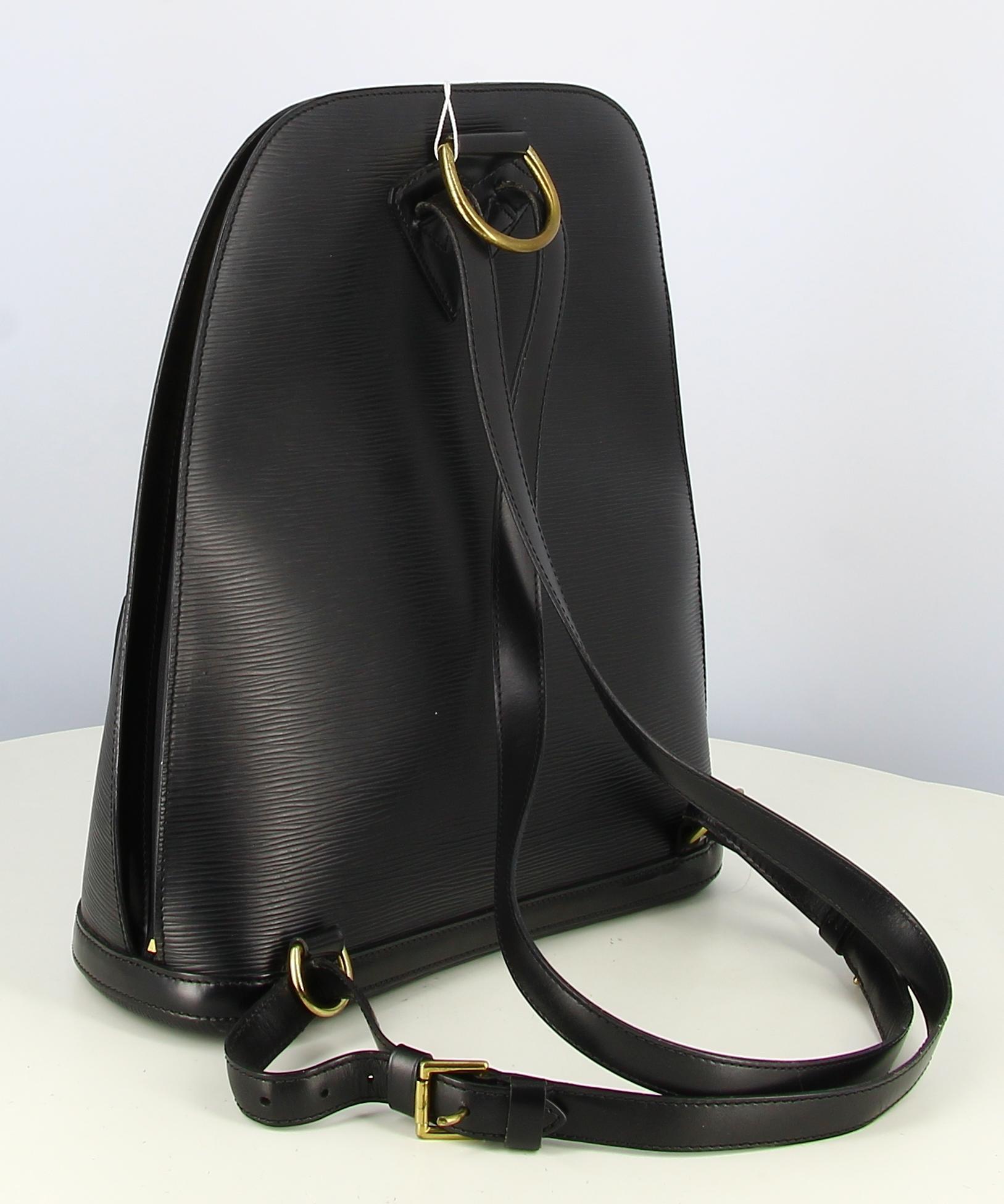 1996 Louis Vuitton Gobelins Backpack Leather Epi Black 2