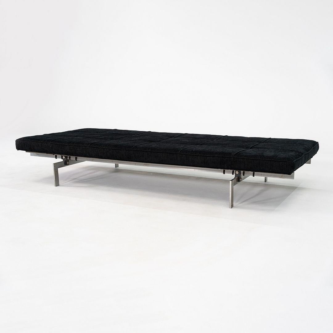 1996 Poul Kjaerholm pour Fritz Hansen PK80 Daybed en tissu noir 3x Disponible Bon état - En vente à Philadelphia, PA