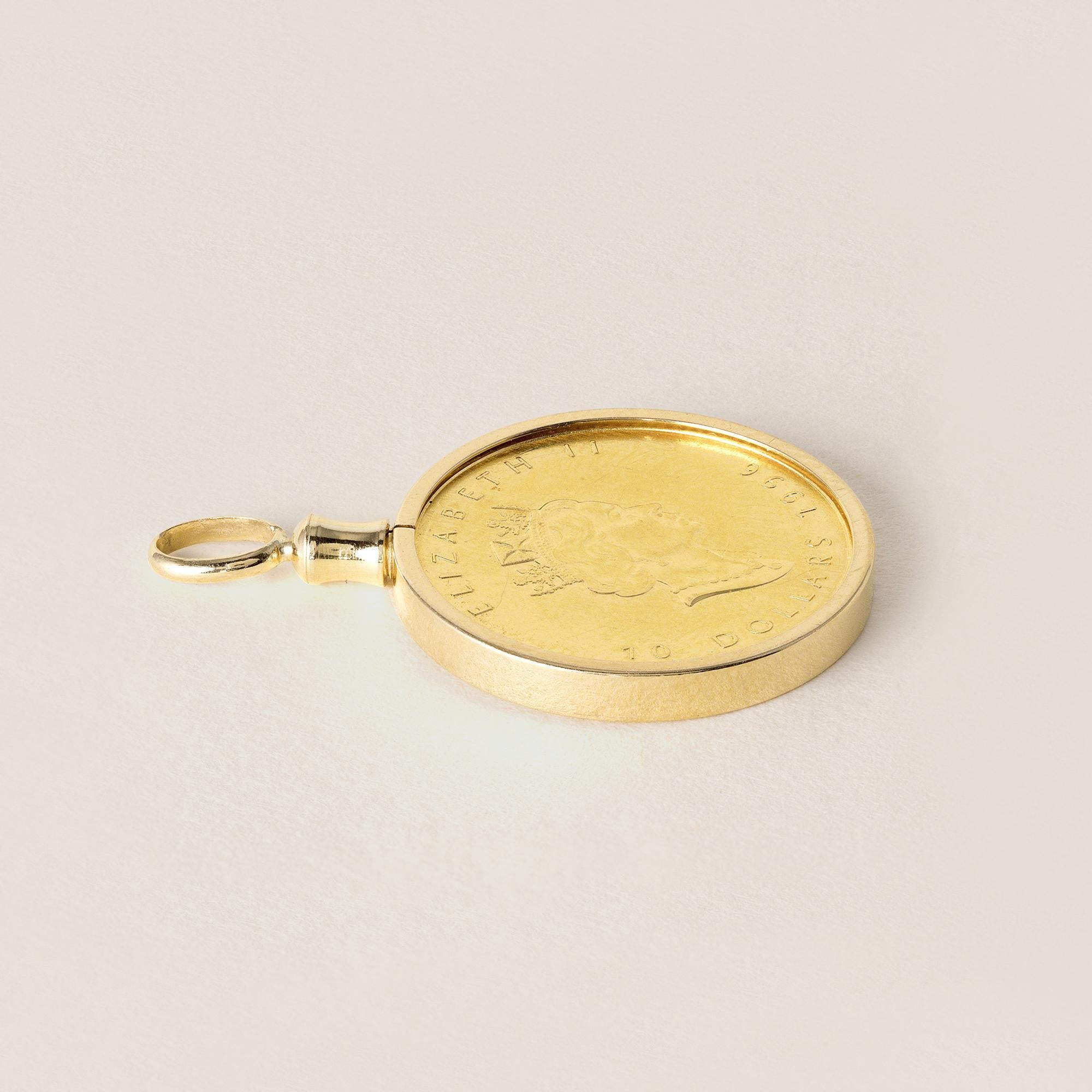 1996 Regina Elisabetta Foglia d'Acero Ciondolo di moneta canadese da 10 dollari da 1/4 di OZ d'oro puro In condizioni buone in vendita a Los Angeles, CA