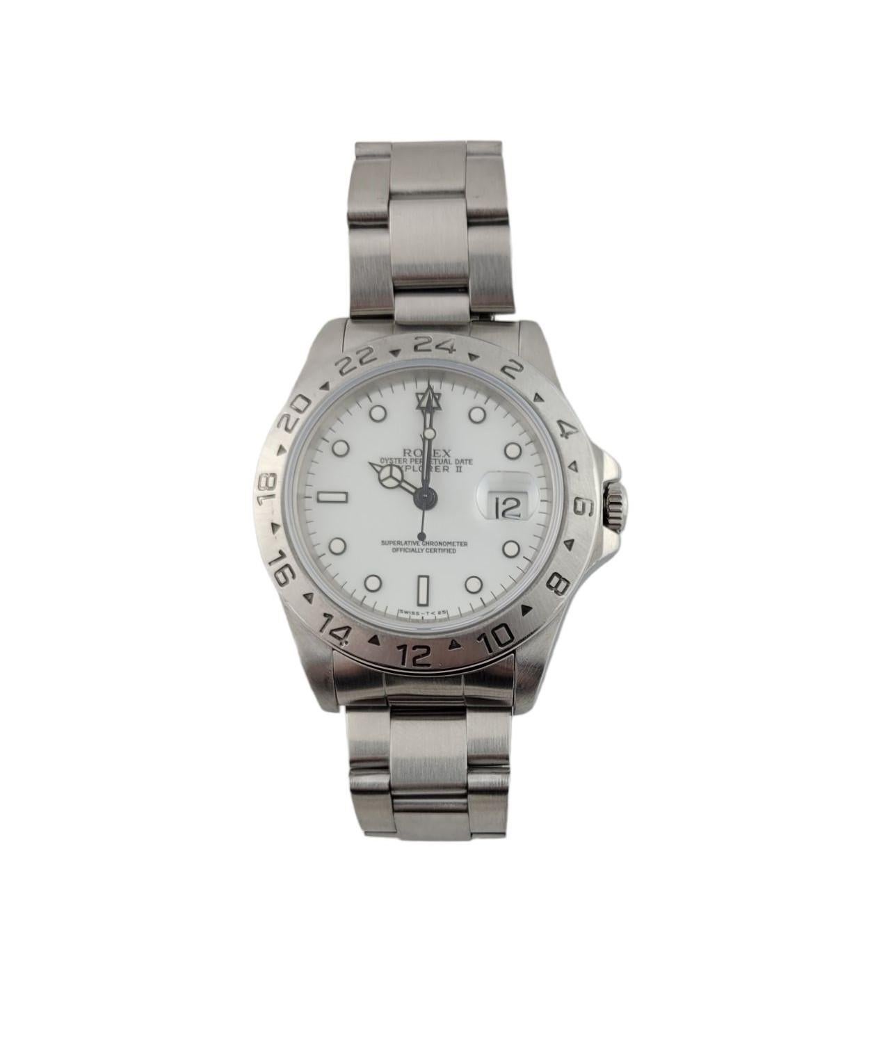 1996 Rolex Explorer II Herrenuhr

Modell: 16570
Seriennummer: T506944

Automatisches Uhrwerk

Weißes Zifferblatt

40mm Gehäuse

Oyster-Armband aus Edelstahl. Passt für Handgelenke bis zu 7