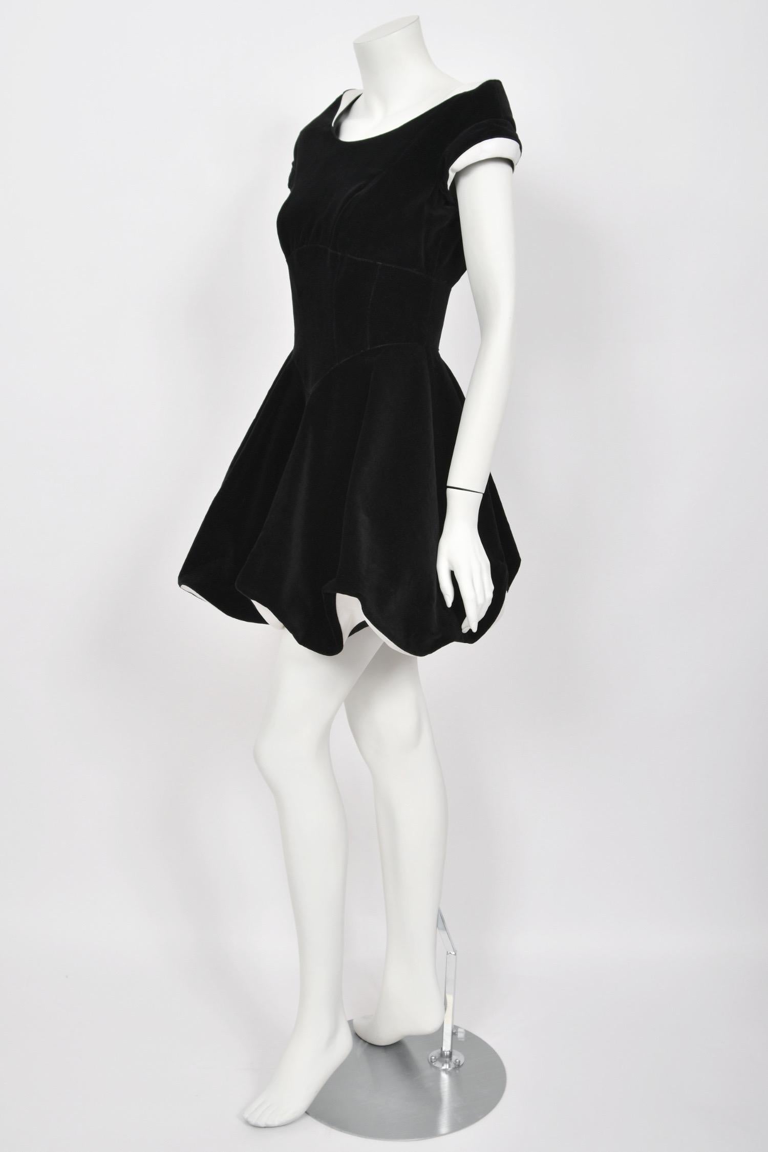 1996 Thierry Mugler Black Velvet & White Silk Sculpted Futuristic Mini Dress For Sale 5