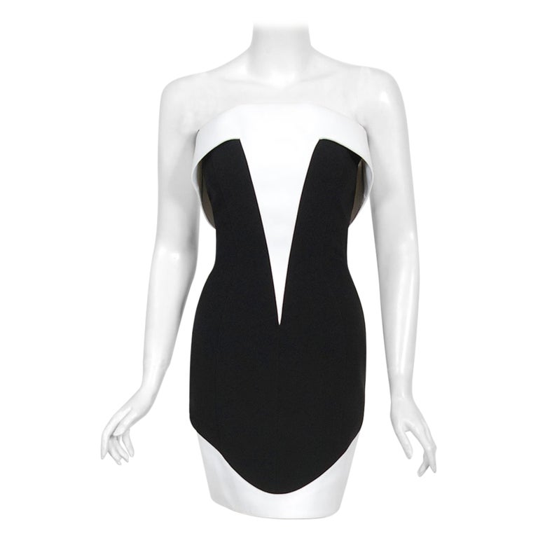 mugler black and white dress Thierry Mugler 90’s wool knit black and white bodycon dress with zipper  chest opening