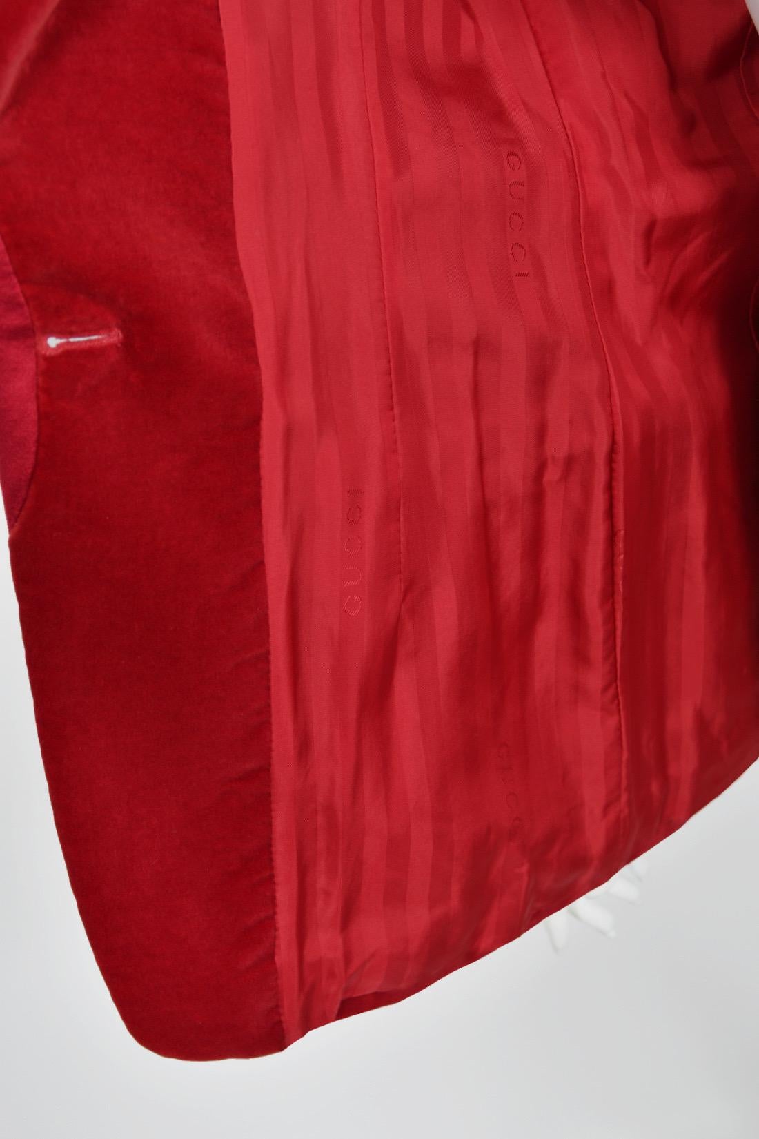 1996 Tom Ford for Gucci Red Velvet 'Gwyneth Paltrow' Tailored Jacket Pantsuit For Sale 9