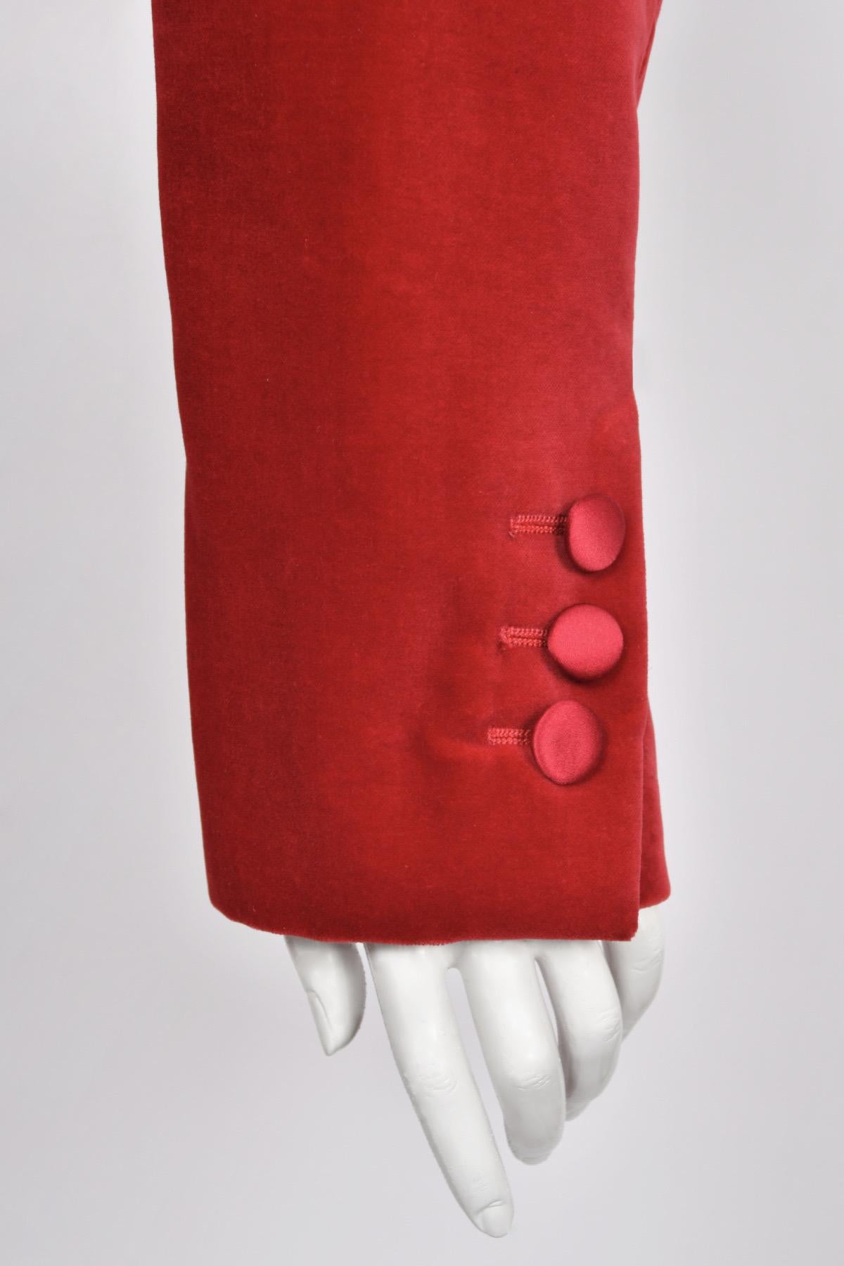 1996 Tom Ford for Gucci Red Velvet 'Gwyneth Paltrow' Tailored Jacket Pantsuit For Sale 6