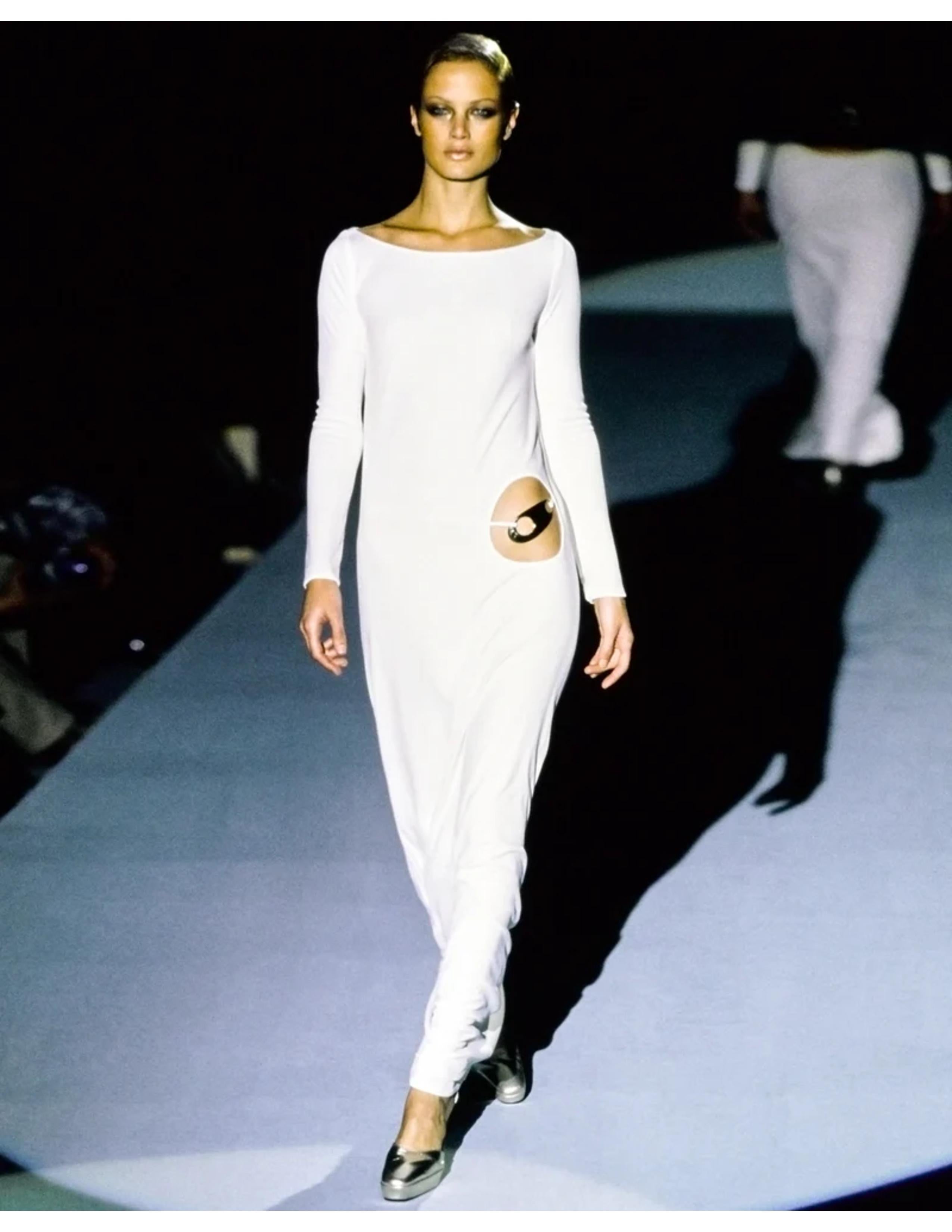 1996 Tom Ford for Gucci white jersey gown with cut out hip & gold belt buckle 12