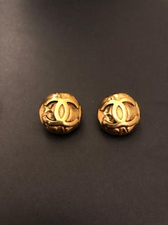1996 Vintage CHANEL Gold Toned Clip On Earrings