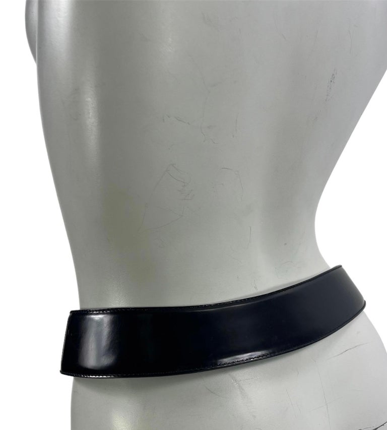 1996 Vintage Tom Ford for Gucci Black Leather Belt with Gold  display picture 3