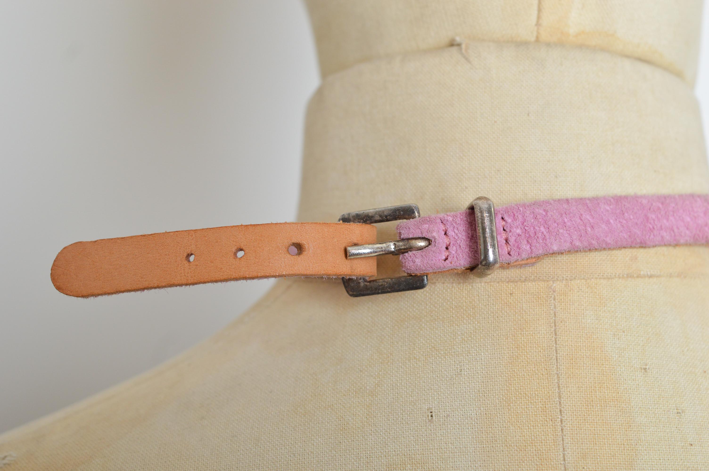 1996 Vivienne Westwood Pink Rhinestone Orb Suede Choker - Necklace For Sale 5