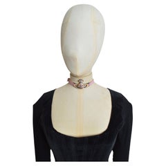 1996 Vivienne Westwood Gargantilla - Collar de ante orbital con brillantitos rosa