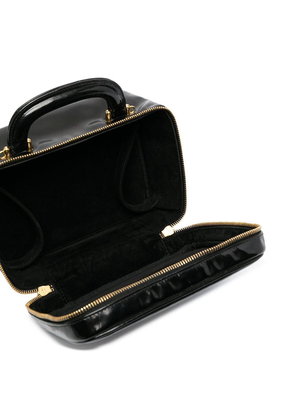 1996s Chanel Black Patent Timeless Vanity Bag In Good Condition In Paris, FR