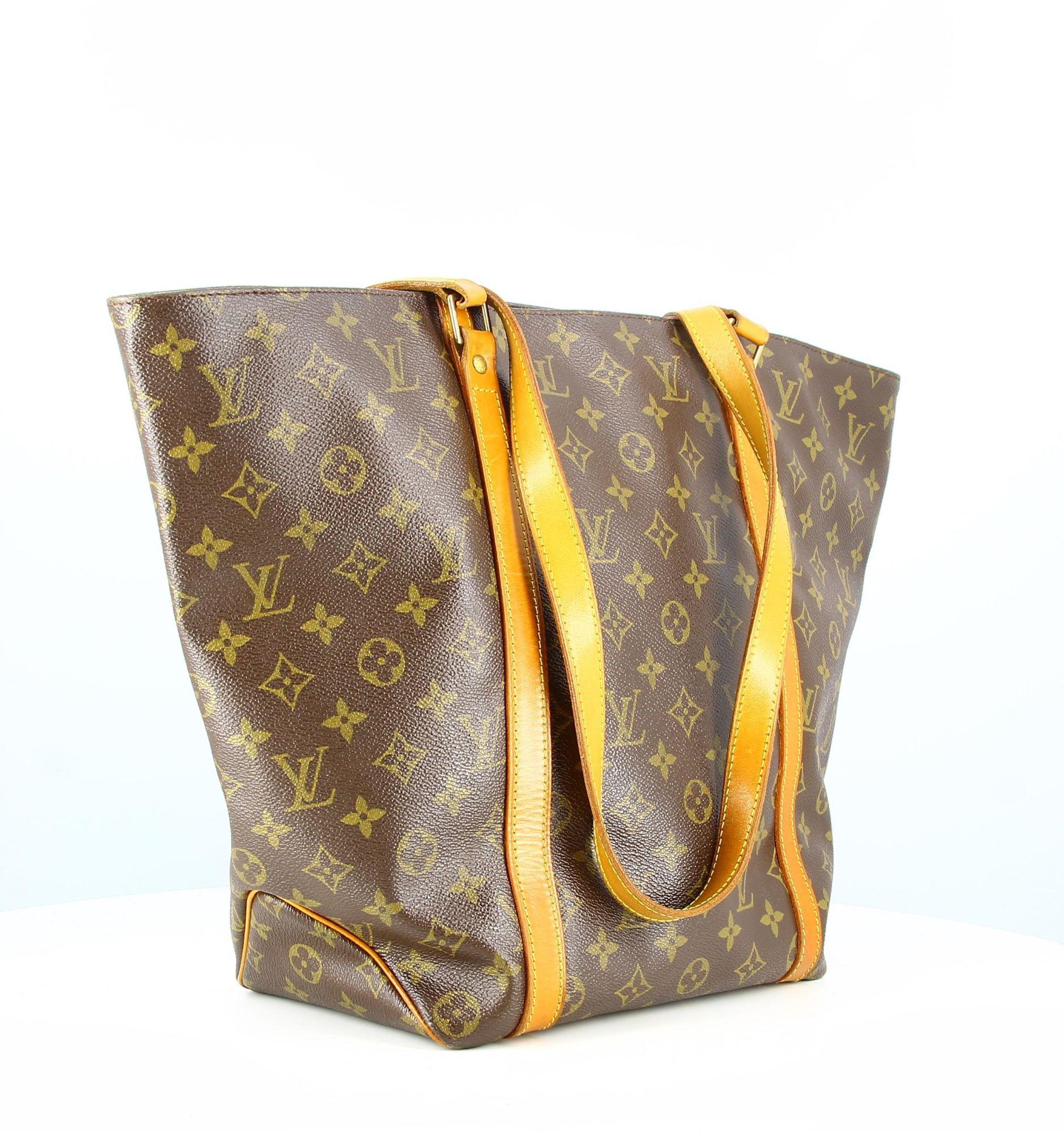 1996s Louis Vuitton Monogram Shopping Bag In Good Condition In PARIS, FR