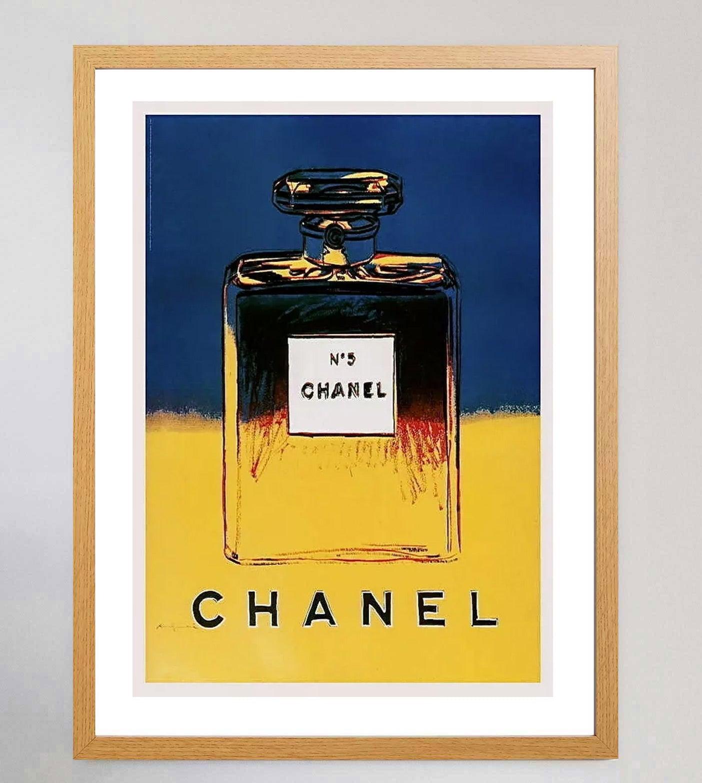1997 Andy Warhol - Chanel Blaues Original-Vintage-Poster im Zustand „Gut“ im Angebot in Winchester, GB