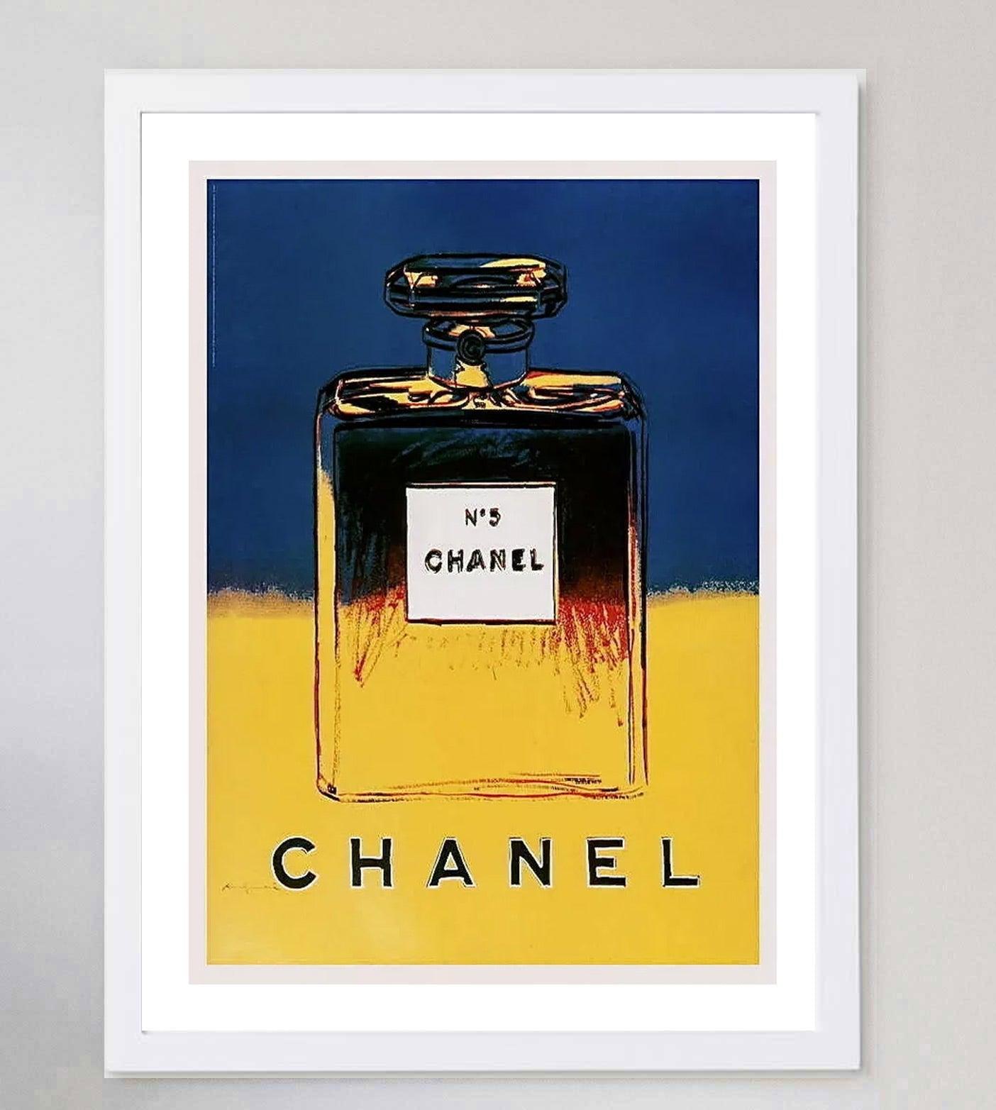 1997 Andy Warhol - Chanel Blaues Original-Vintage-Poster (Ende des 20. Jahrhunderts) im Angebot