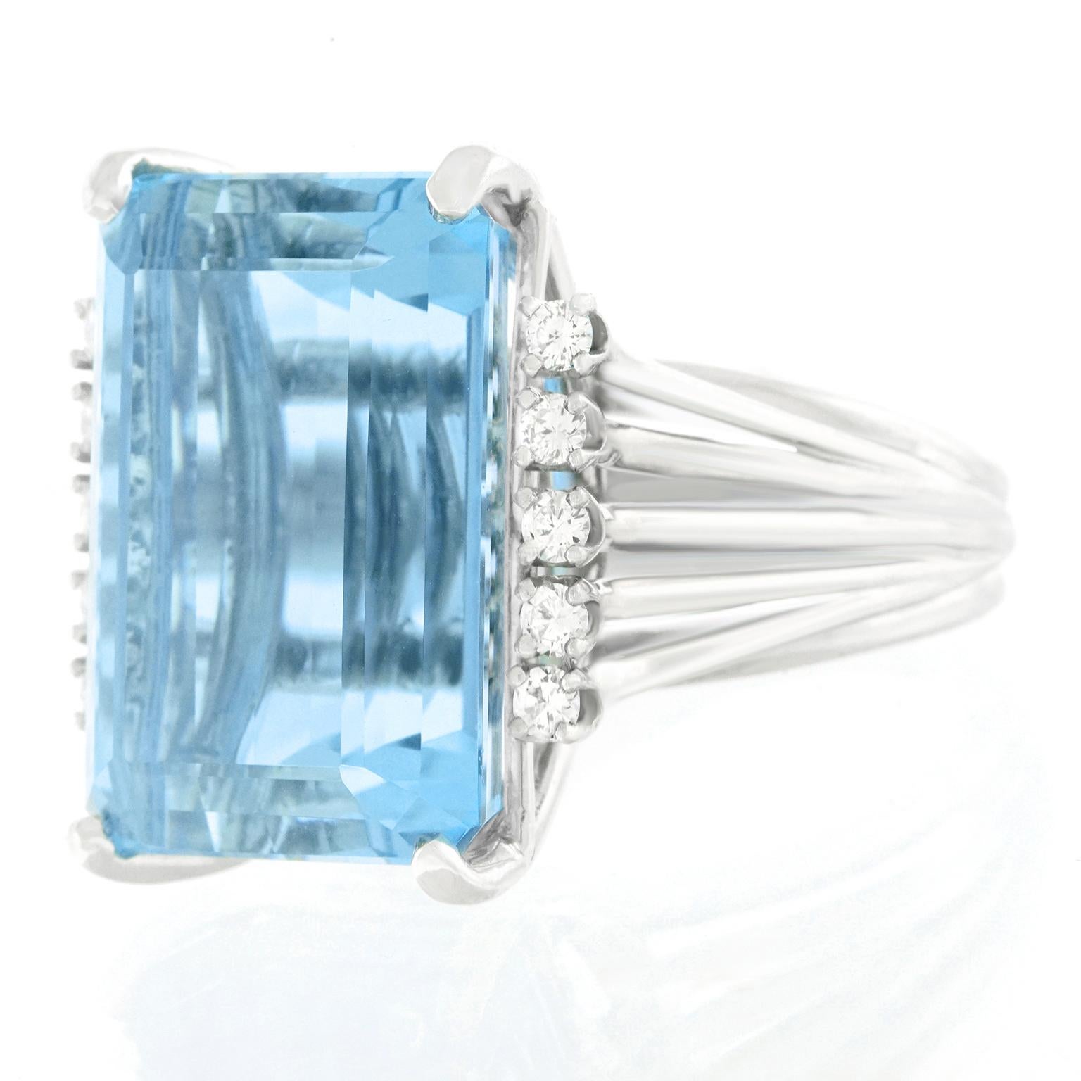 Emerald Cut 19.97 Carat Aquamarine and Diamond Set Gold Ring For Sale