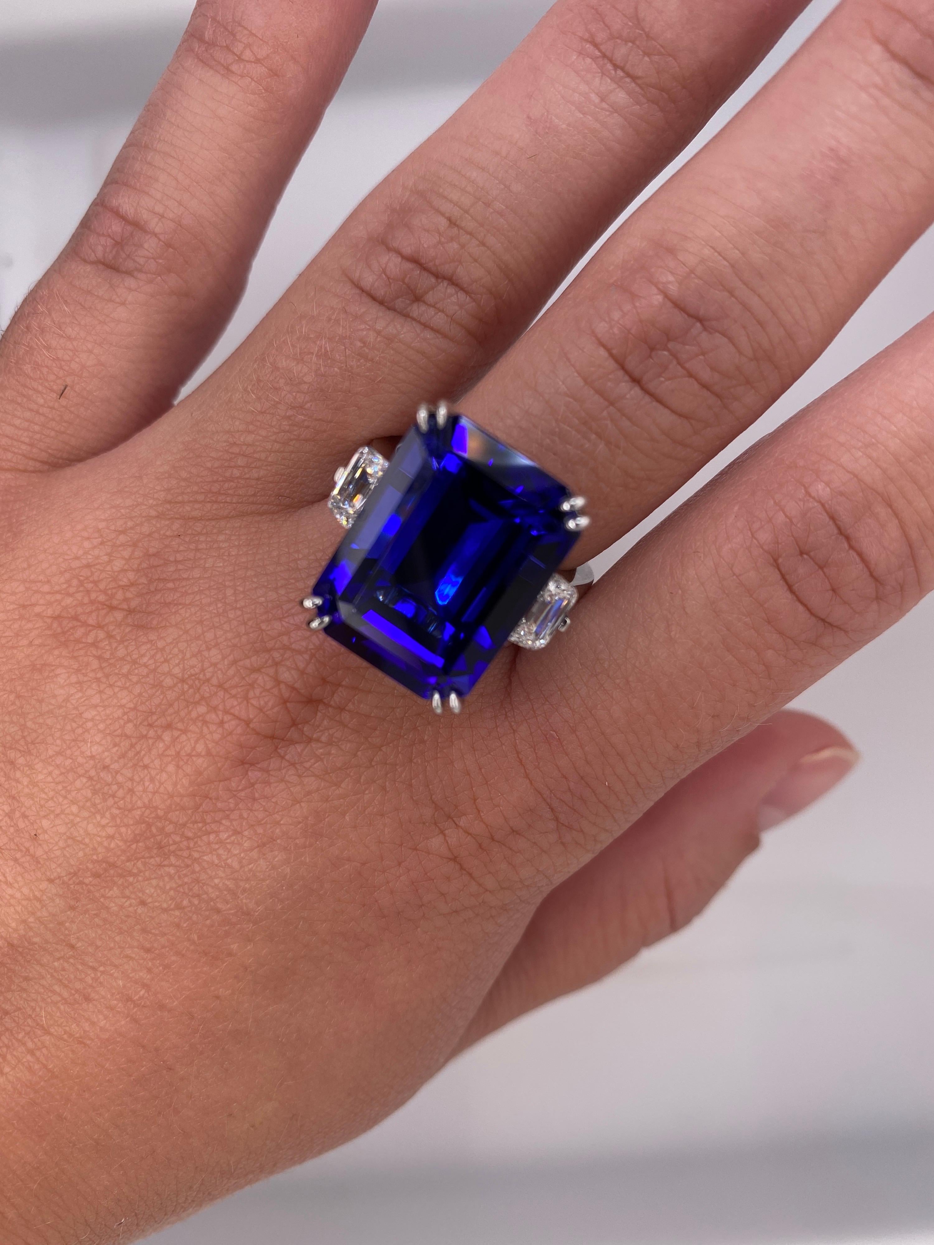 19.97 Carat Emerald Cut Blue Tanzanite and Diamond Ring In New Condition For Sale In New York, NY