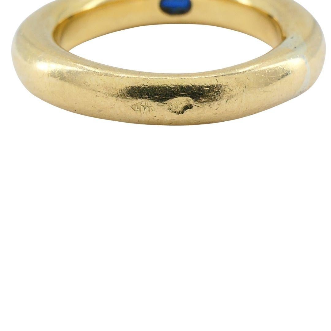1997 Anillo Cartier de oro de 18 quilates con zafiro azul en forma de elipse en venta 5