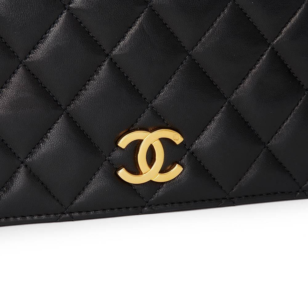 Women's 1997 Chanel Black Quilted Lambskin Vintage Small Classic Singe Full Flap Bag 