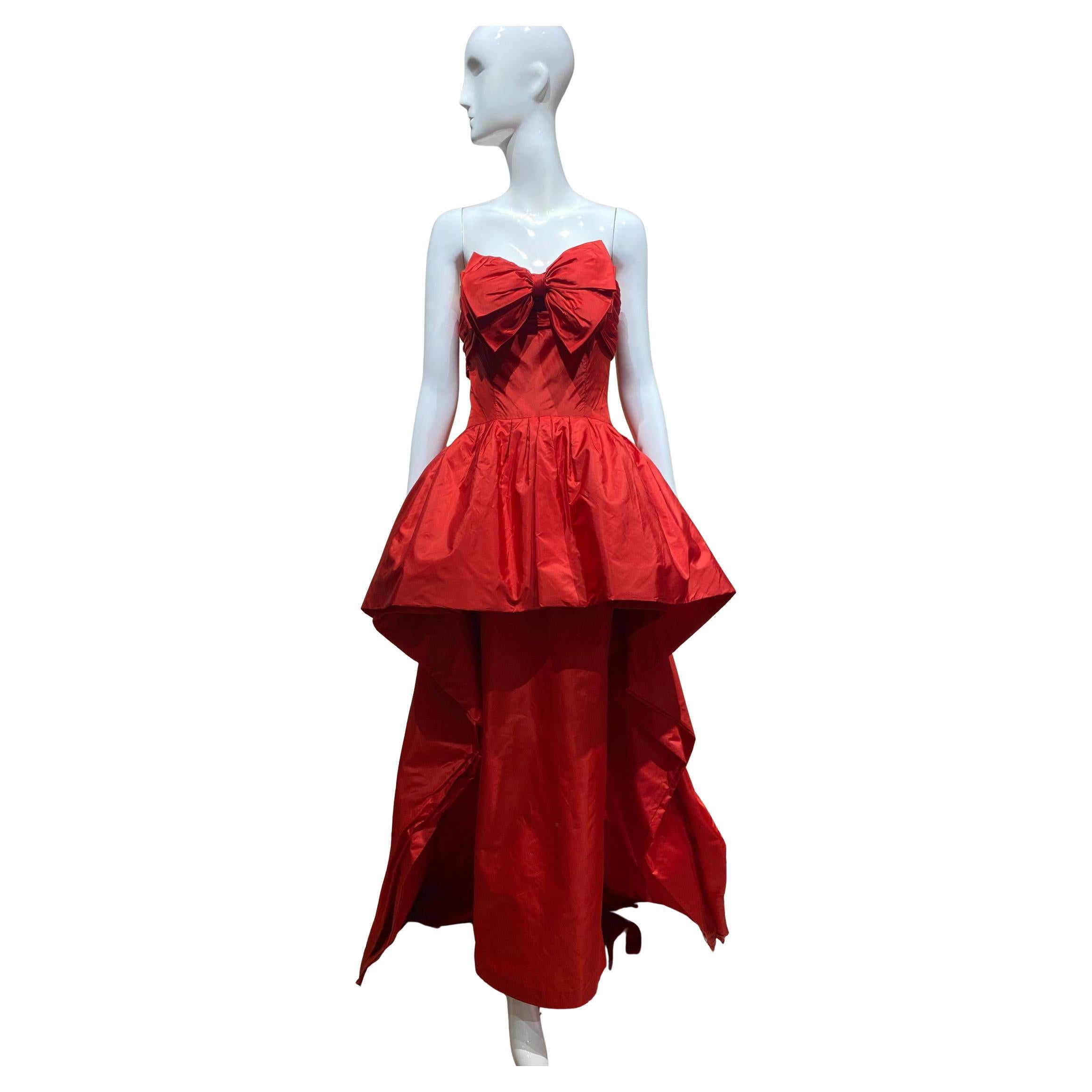 What is the difference between luxury and haute couture?