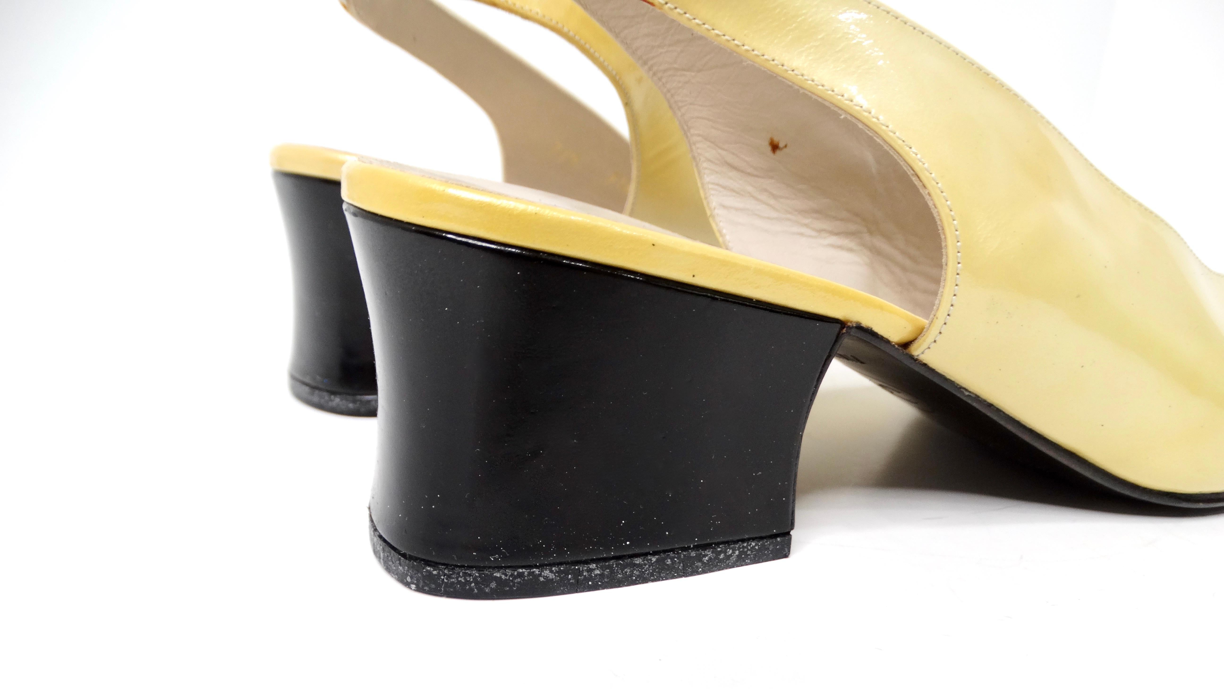 1997 Chanel Yellow Patent Leather Slingback Pumps In Fair Condition For Sale In Scottsdale, AZ