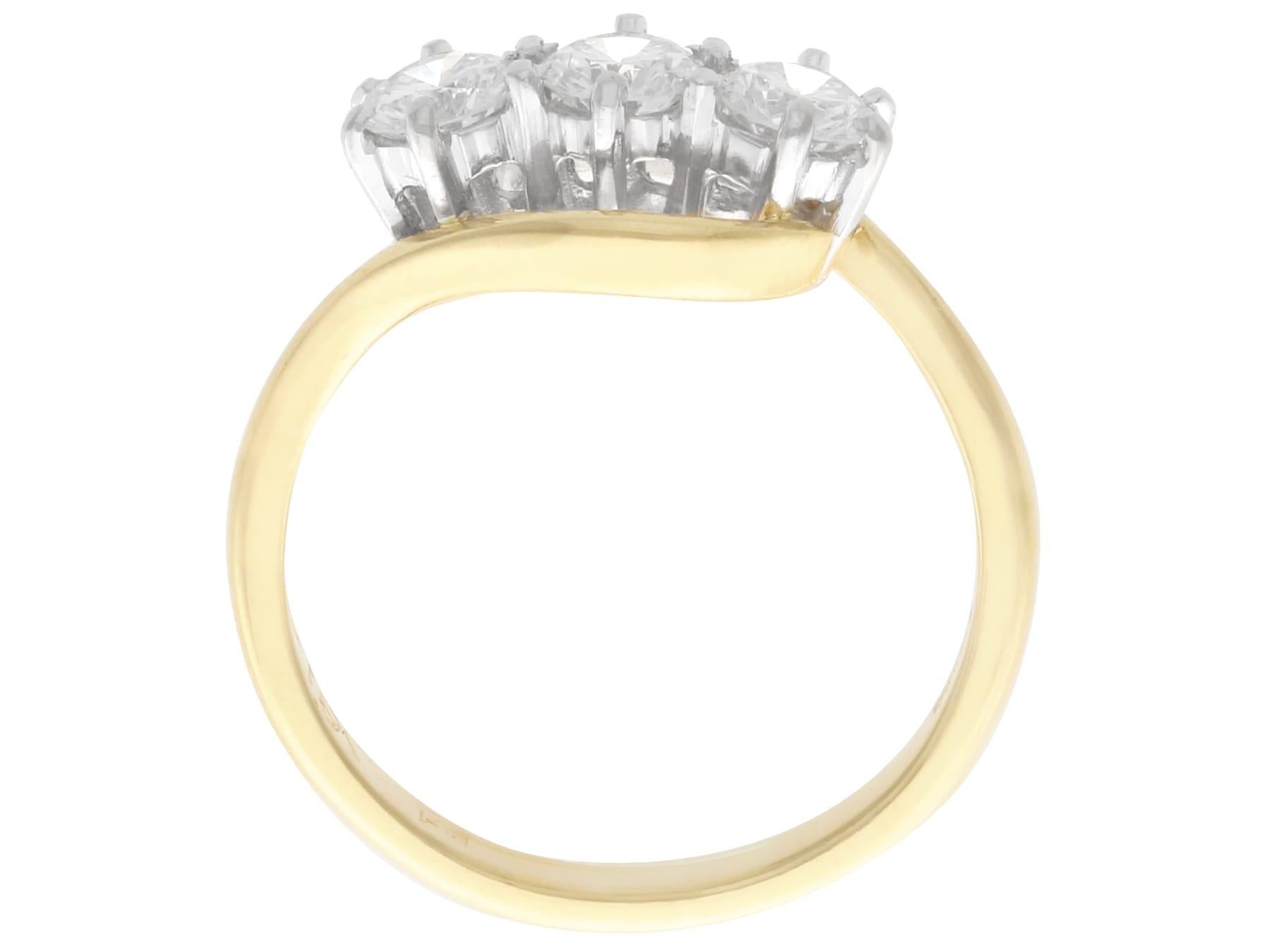 1997 Contemporary Diamant und Gelbgold Trilogie Verlobungsring im Zustand „Hervorragend“ im Angebot in Jesmond, Newcastle Upon Tyne