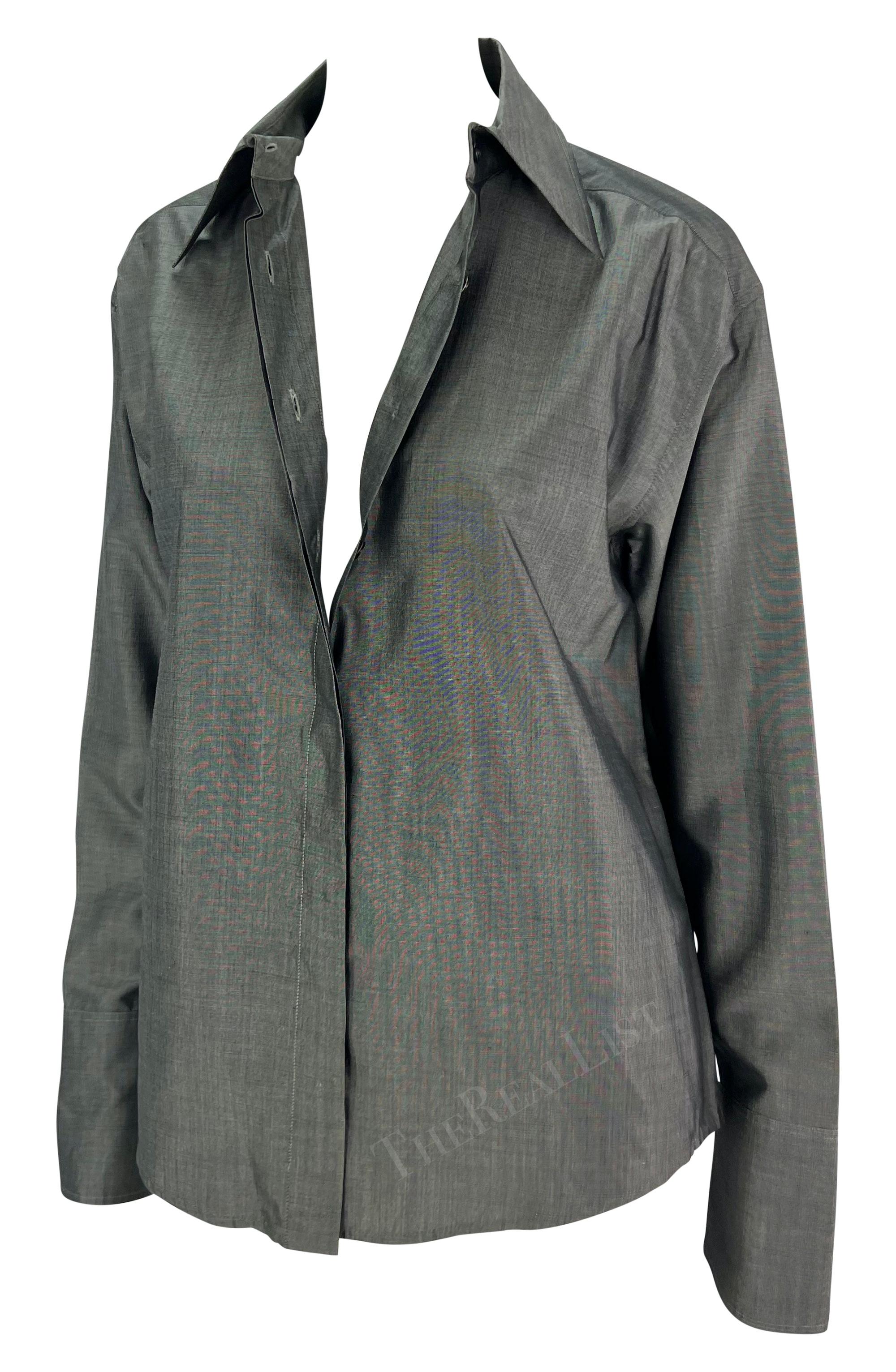 1997 Gucci by Tom Ford Grey Silk Long Sleeve Button Up Top  In Excellent Condition In West Hollywood, CA