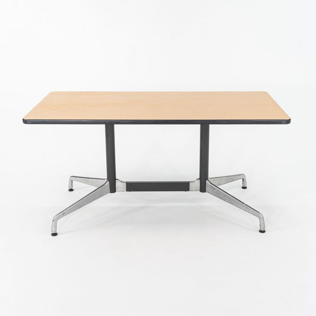 1997 Herman Miller Table de salle à manger segmentée / Table de conférence 30x60 en Oak en vente 4