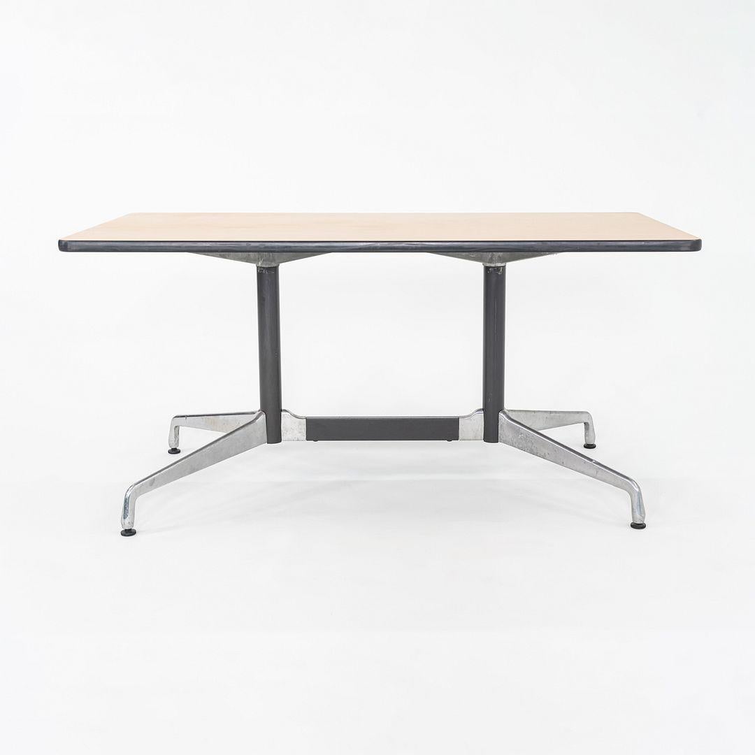 1997 Herman Miller Table de salle à manger segmentée / Table de conférence 30x60 en Oak en vente 2