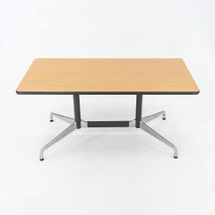 1997 Herman Miller Table de salle à manger segmentée / Table de conférence 30x60 en Oak