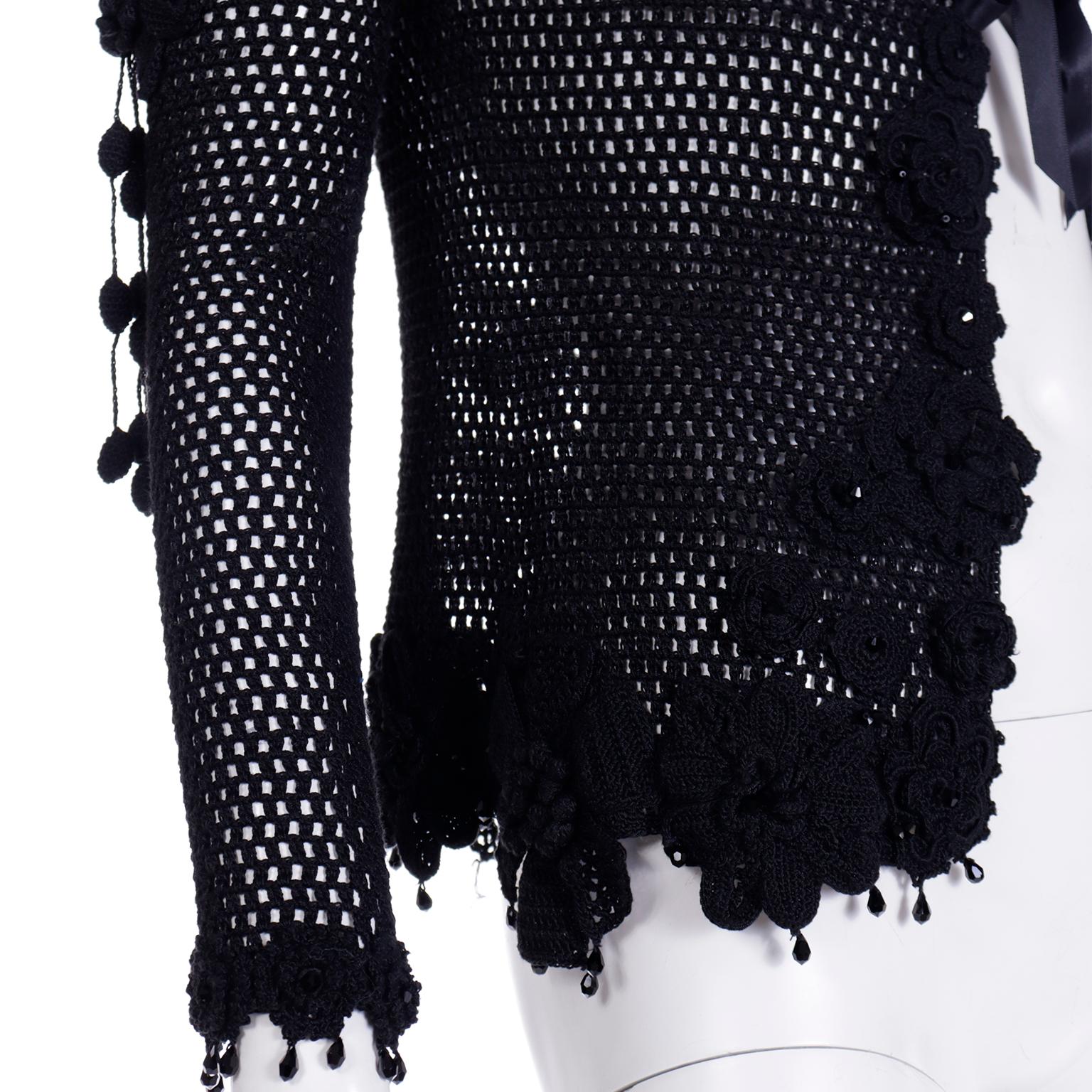 1997 Isaac Mizrahi Runway Tiny Label Top cardigan en crochet noir avec perles en vente 6