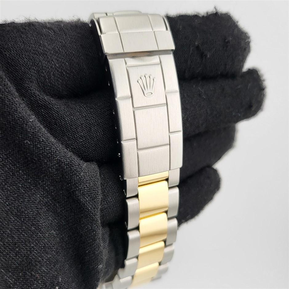 1997 Rolex Submariner Date 16613 – Two-Tone Blue “Bluesy” In Excellent Condition For Sale In Chevy Chase, MD