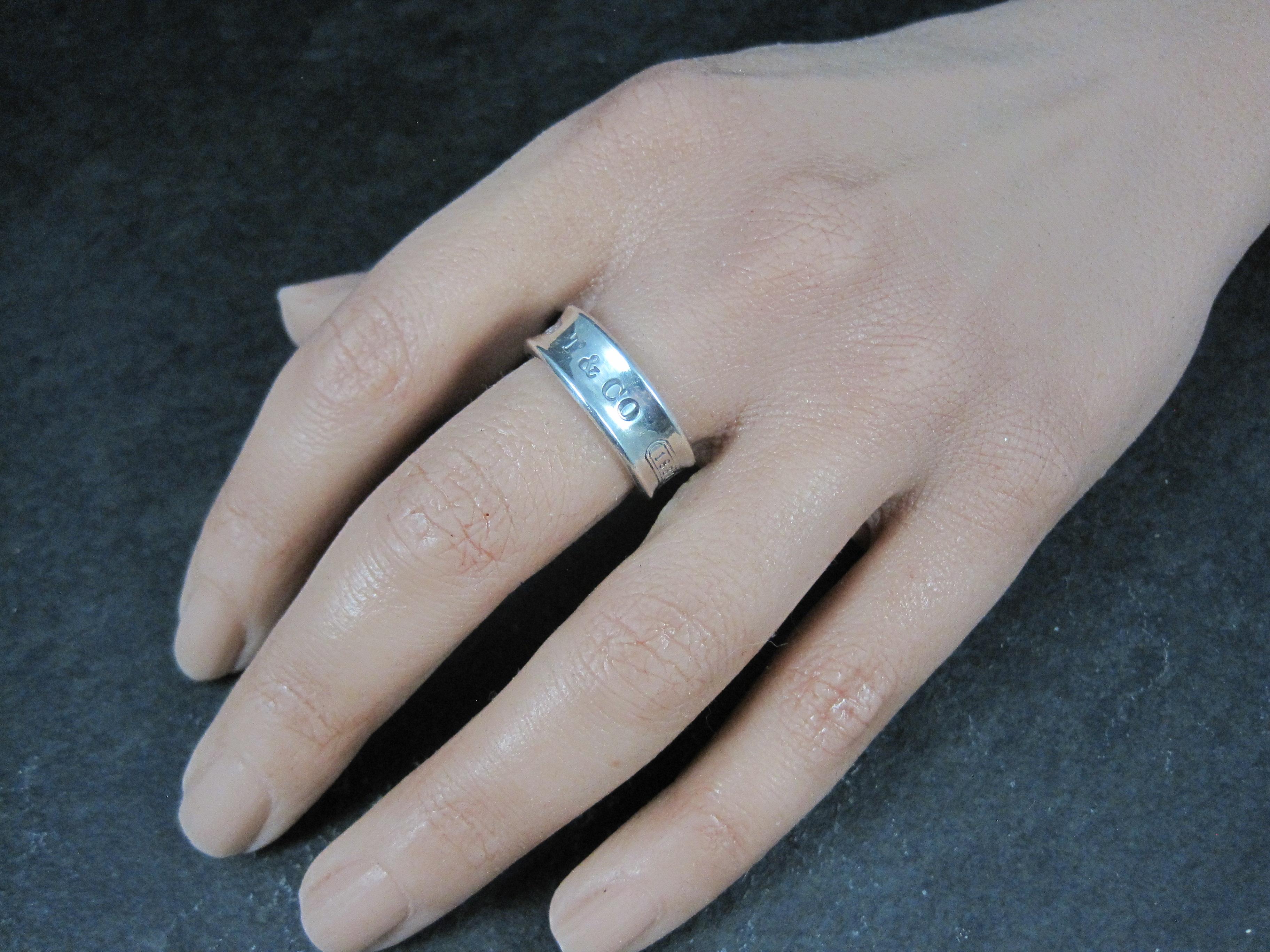 1997 Tiffany & Co 1837 Band Ring Sterling Silver Size 6.5 For Sale 6