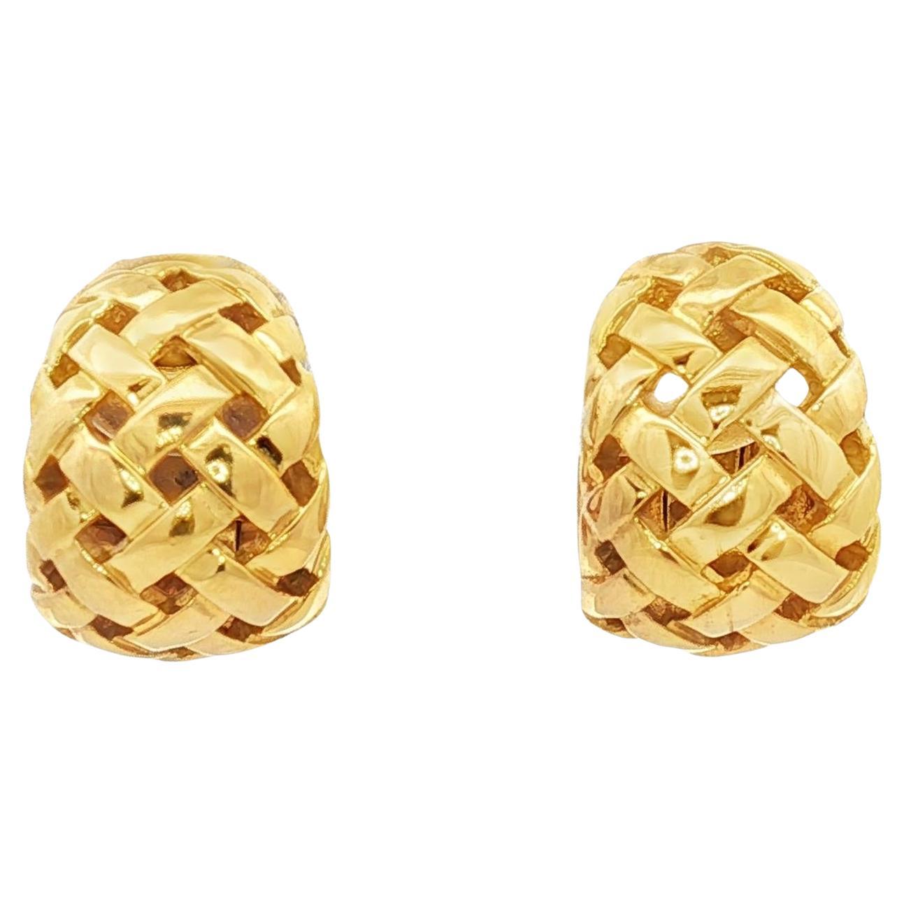 1997 Tiffany & Co. Orecchini a cerchio Vannerie Basket Weave Huggie in oro giallo 18 carati