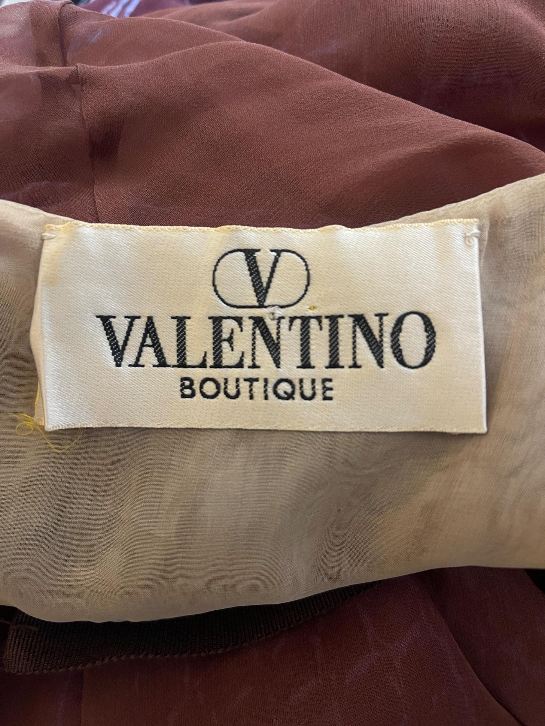 1997 Valentino Vestito Devore in velluto e pizzo marrone e lilla In condizioni ottime in vendita a London, GB