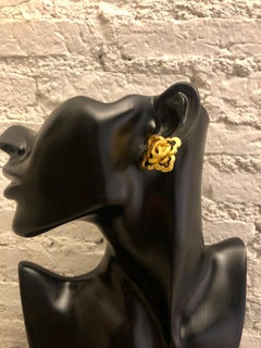 1997 Vintage CHANEL Gold getönten Klee Clip auf Ohrringe