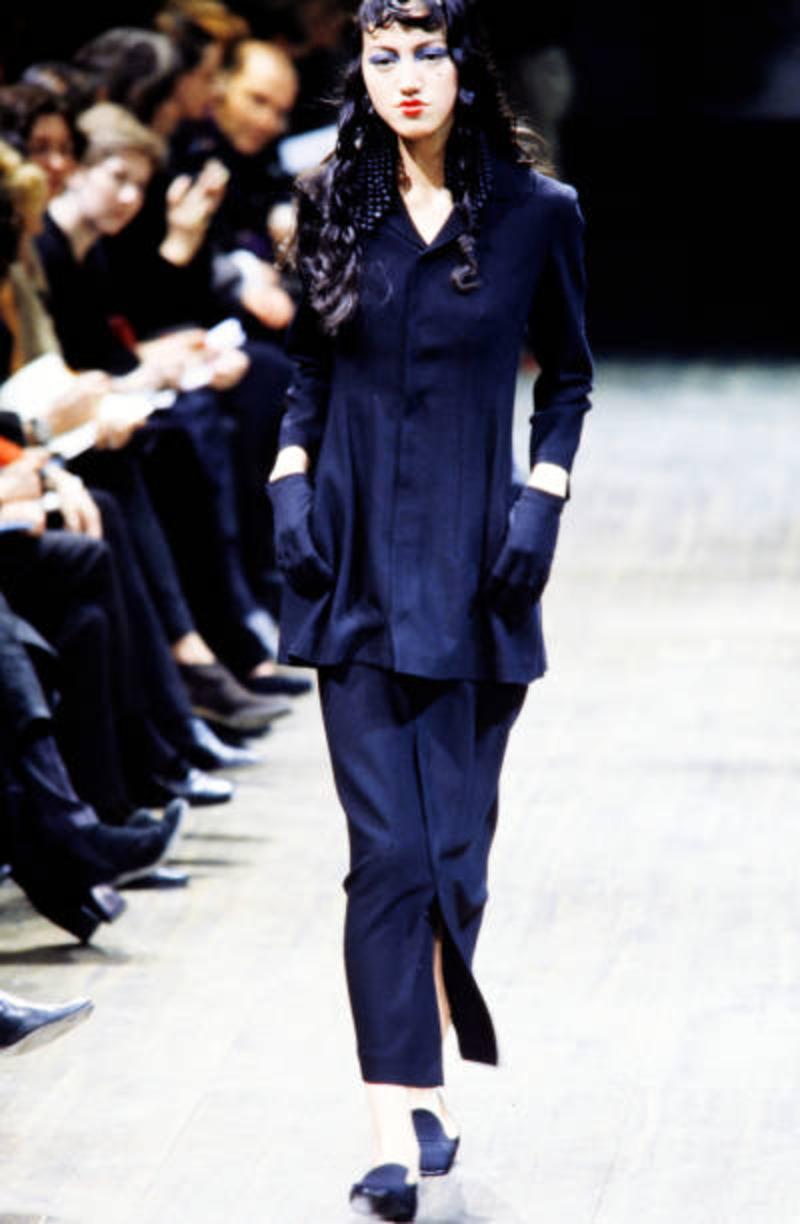 1997 YOHJI YAMAMOTO dark brown hourglass shaped RUNWAY jacket For Sale 8