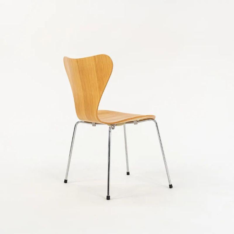 1998 Arne Jacobsen for Fritz Hansen Series 7 Dining / Side Chair, Model 3107 In Good Condition For Sale In Philadelphia, PA