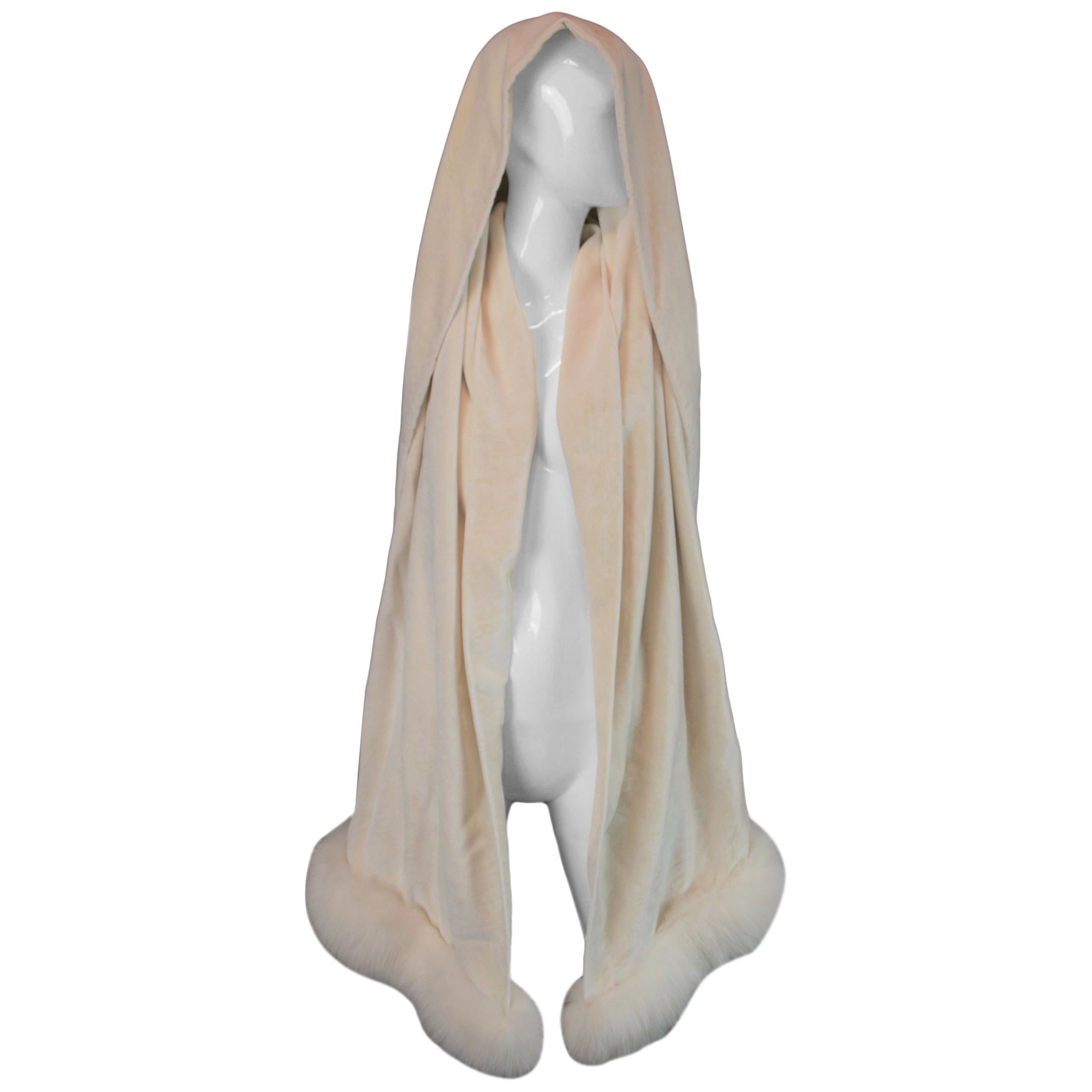 1998 Atelier Versace New With Tags Ivory Silk Velvet Ermine Fur Wrap Stole Scarf For Sale