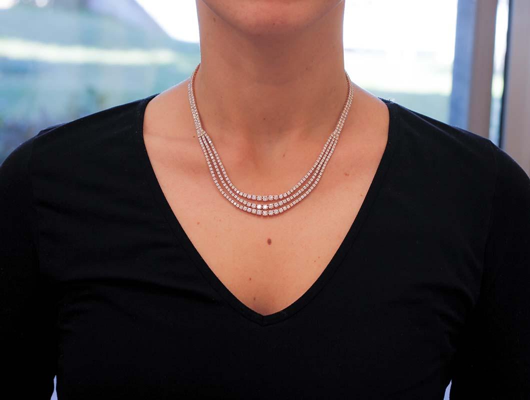 19.98 Carats Diamonds, 18 Karat Rose Gold Tennis Necklace In New Condition For Sale In Marcianise, Marcianise (CE)