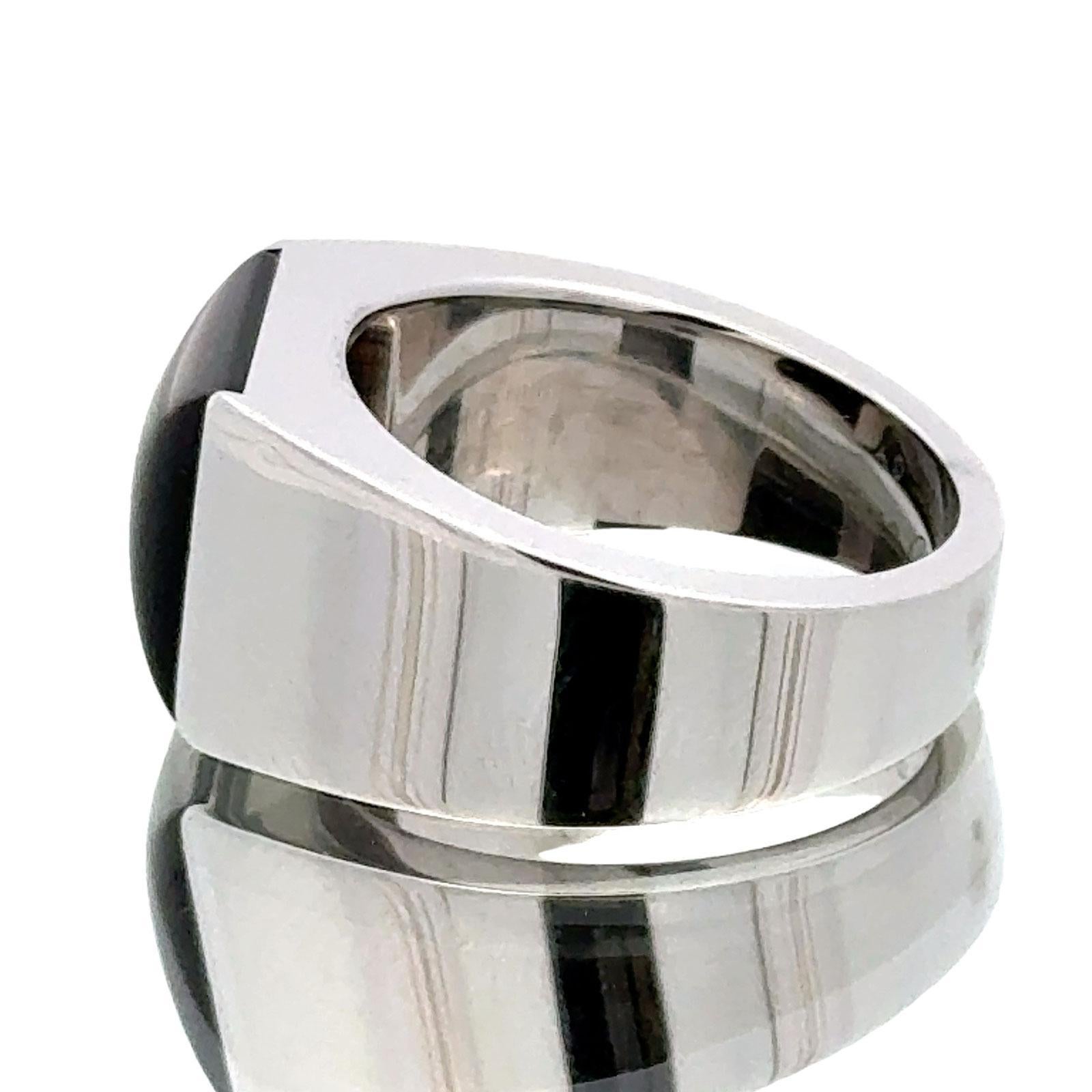 1998 Cartier Onyx 18 Kilates Oro Blanco Anillo Tanque Hombre Talla 60 Caja & Papeles en Excelente Estado en Boca Raton, FL