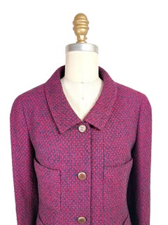 1998 Chanel Boutique Fuchsia and Navy Tweed CC Button Jacket