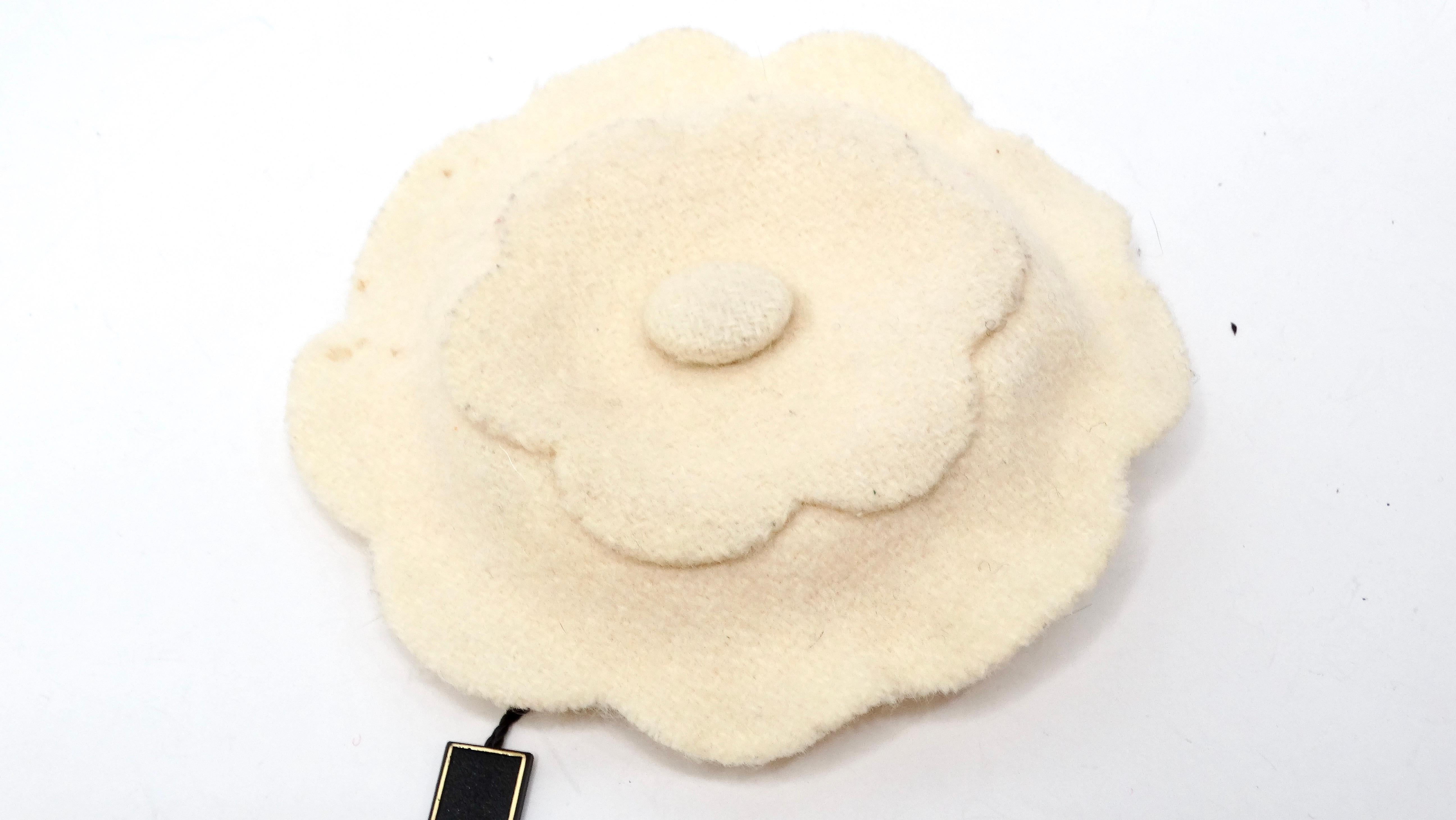 1998 Chanel Cream Camellia Flower Fabric Brooch In Good Condition For Sale In Scottsdale, AZ