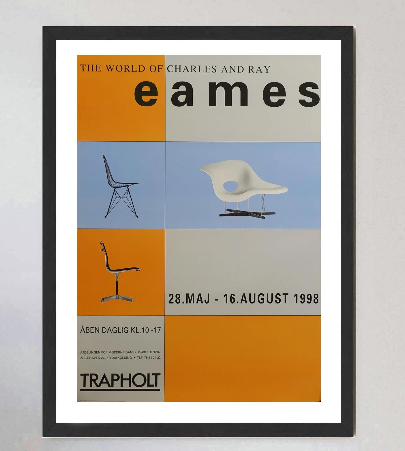 Fine XX secolo 1998 Charles and Ray Eames - Trapholt Poster originale d'epoca in vendita