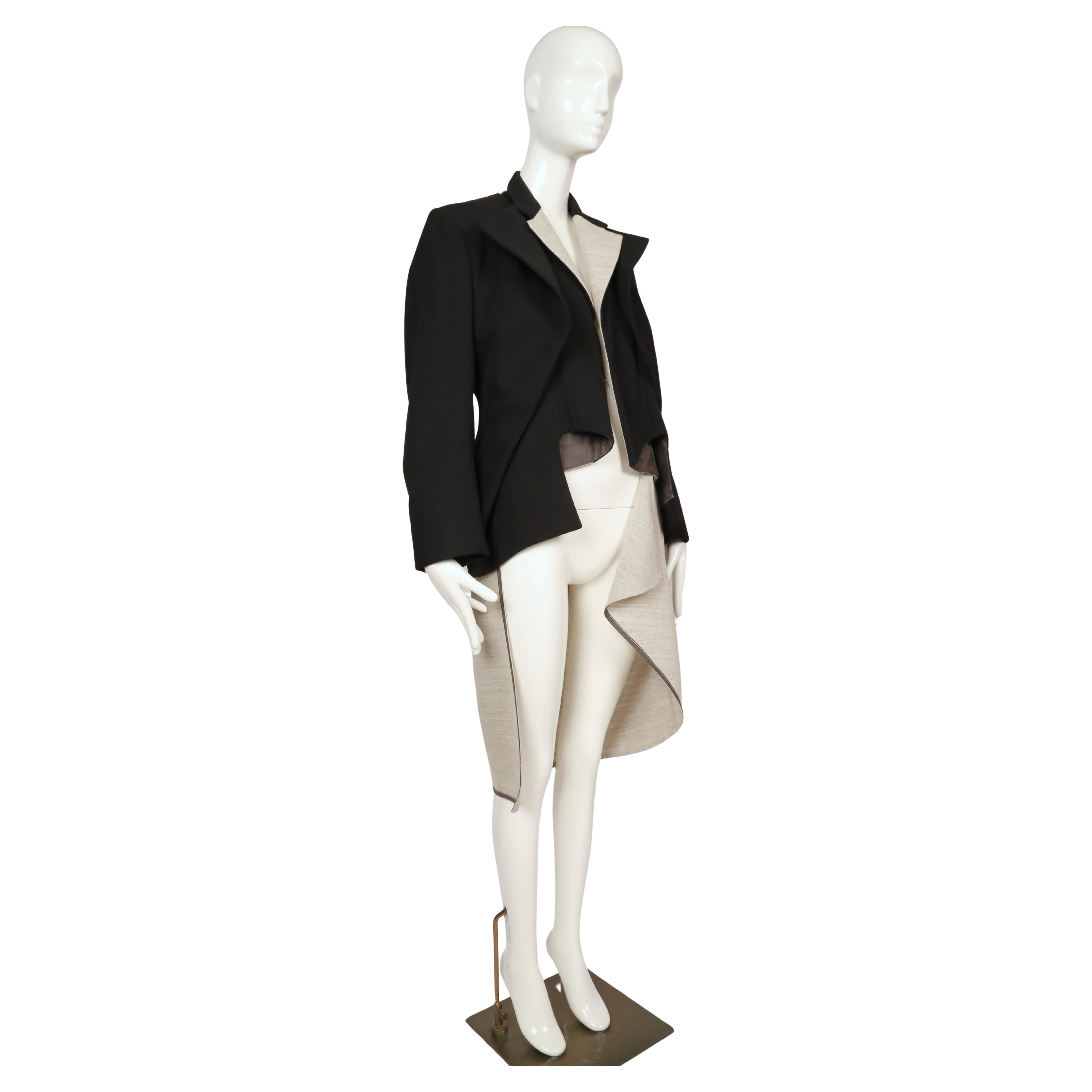 1998 abrigo COMME DES GARCONS 'FUSION' a capas RUNWAY Beige en venta