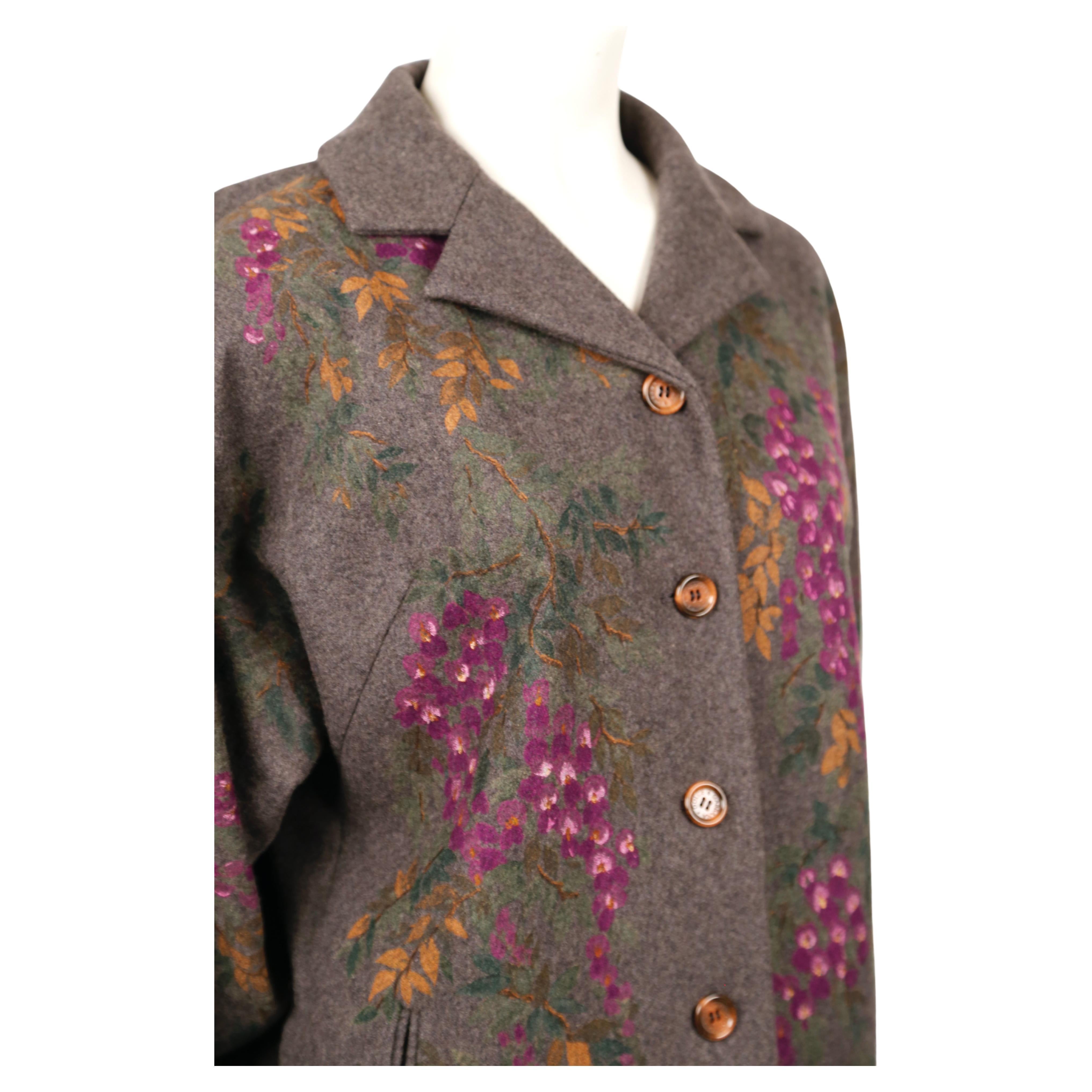 1998 DOLCE & GABBANA hand painted Kimono coat in grey wool In Excellent Condition For Sale In San Fransisco, CA