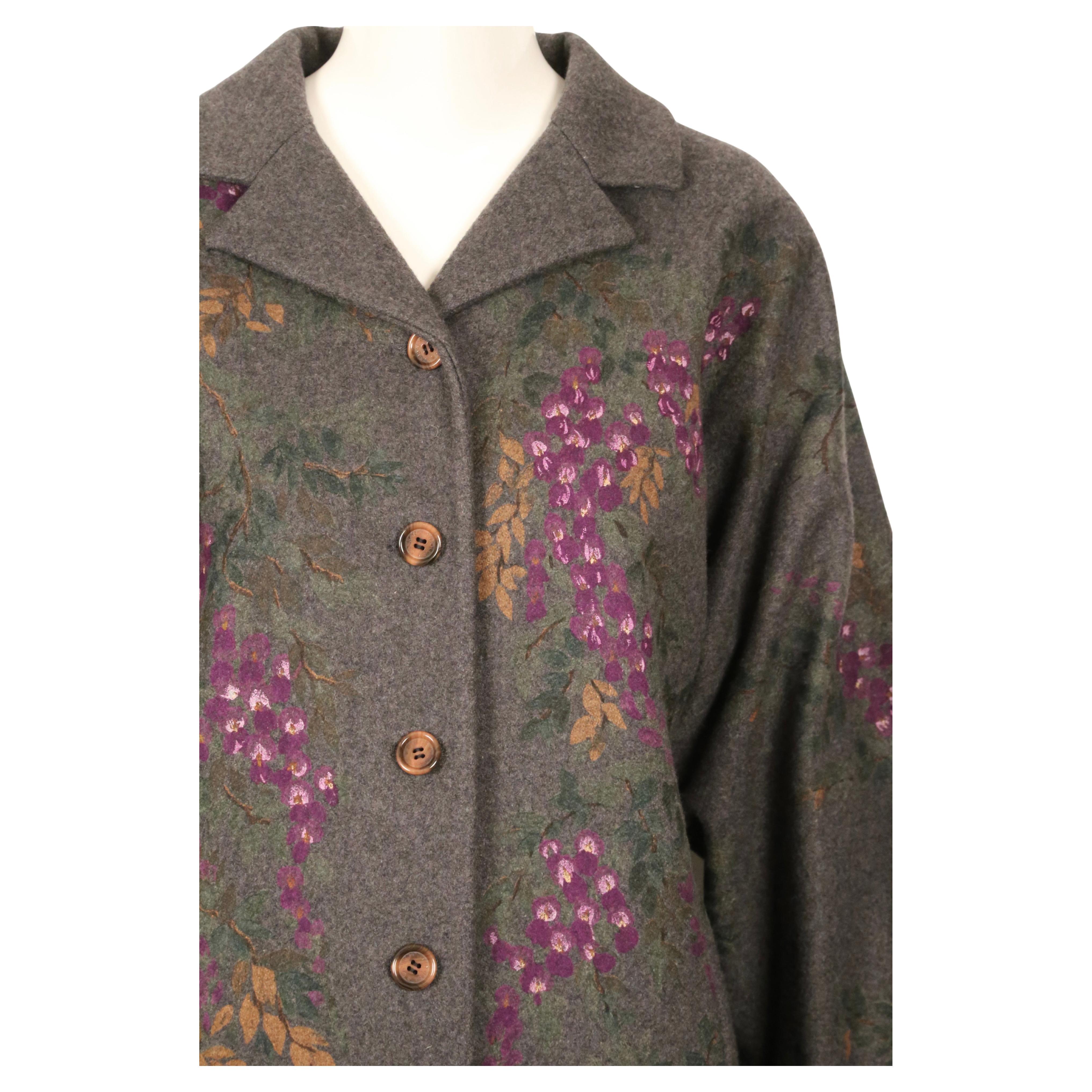 1998 DOLCE & GABBANA hand painted Kimono coat in grey wool In Excellent Condition For Sale In San Fransisco, CA