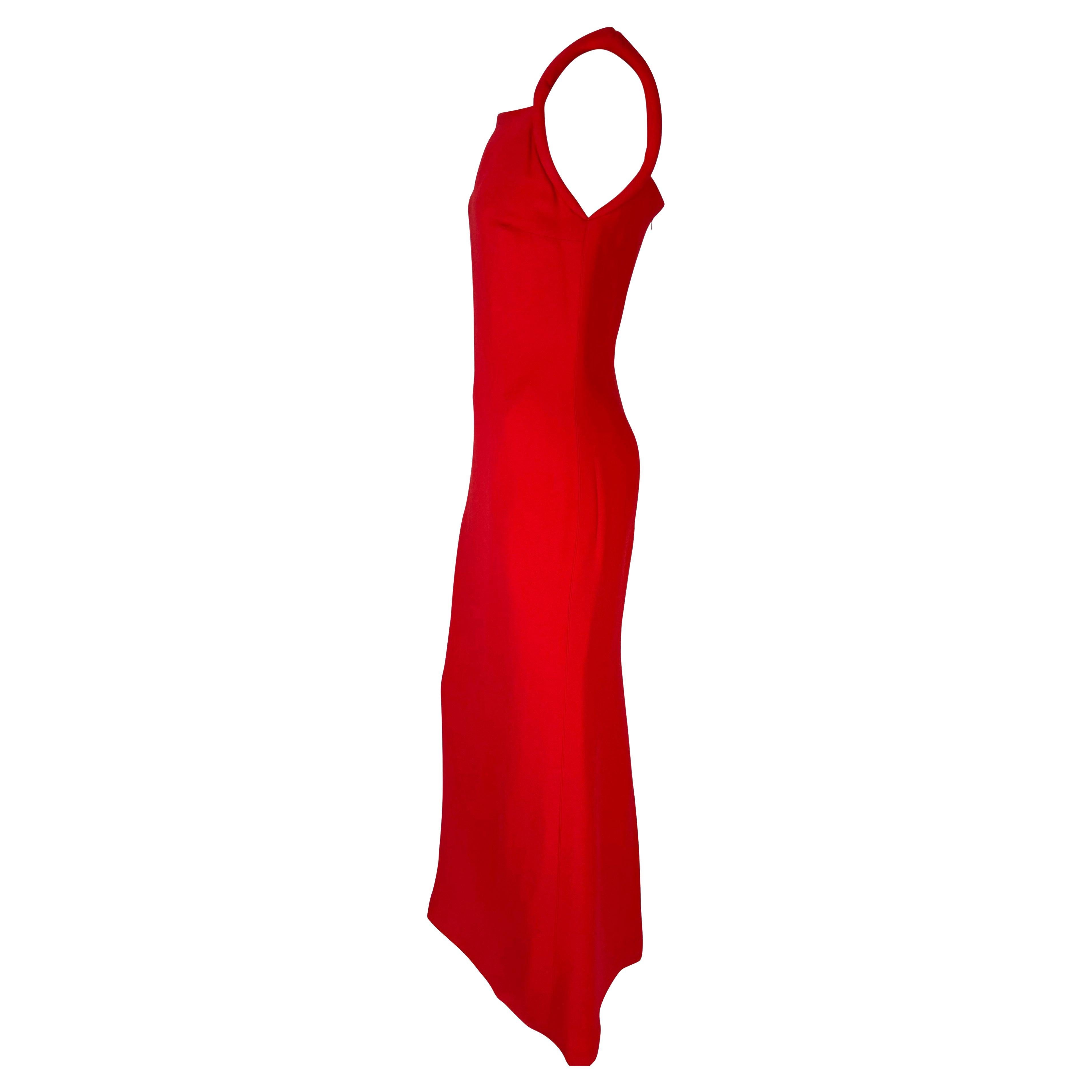 Rouge Robe sans manches Gianni Versace by Donatella Red Padded Strap, 1998 en vente
